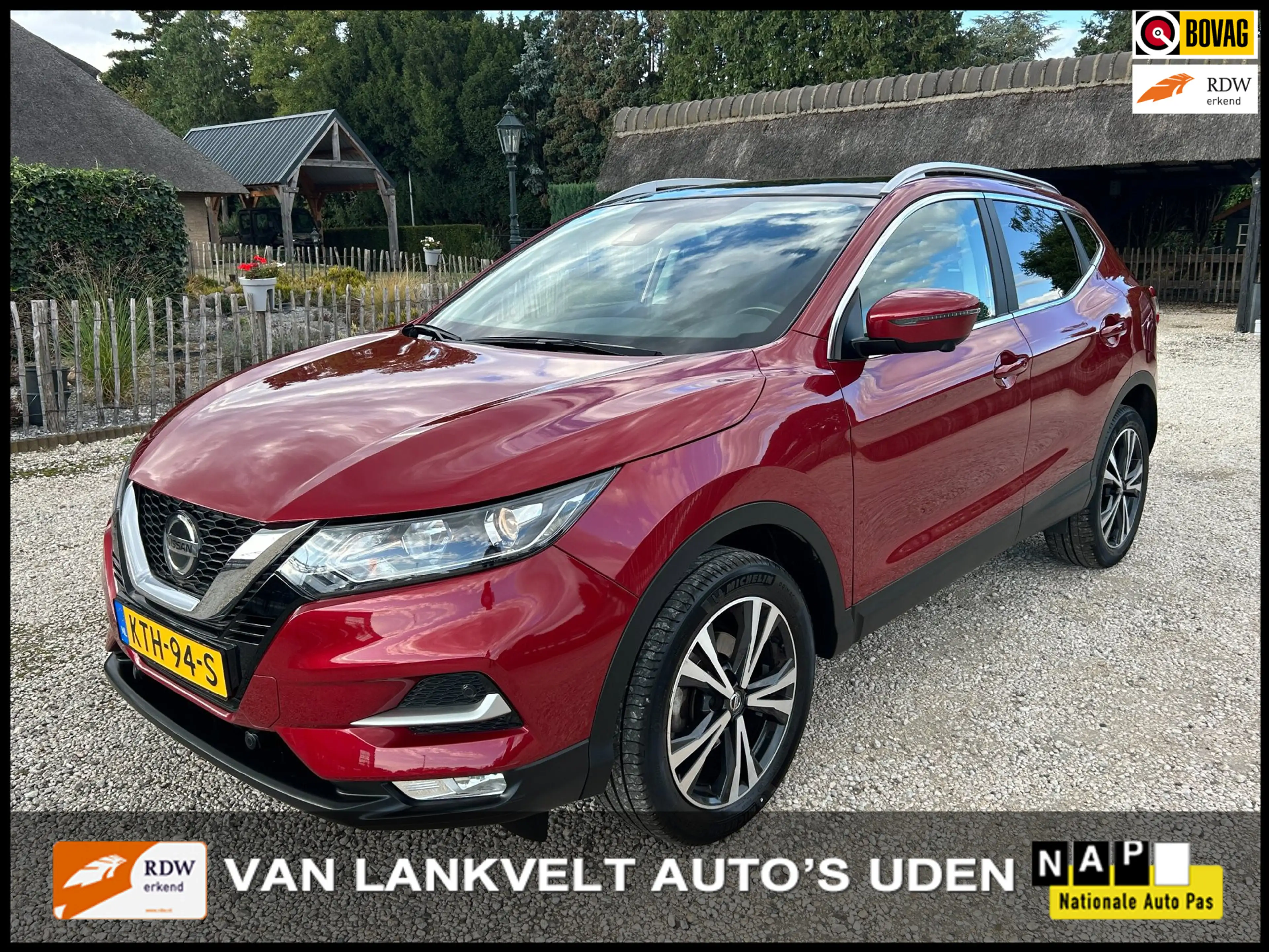 Nissan Qashqai 1.3 DIG-T N-Connecta Panoramadak, 360 camera, Navi