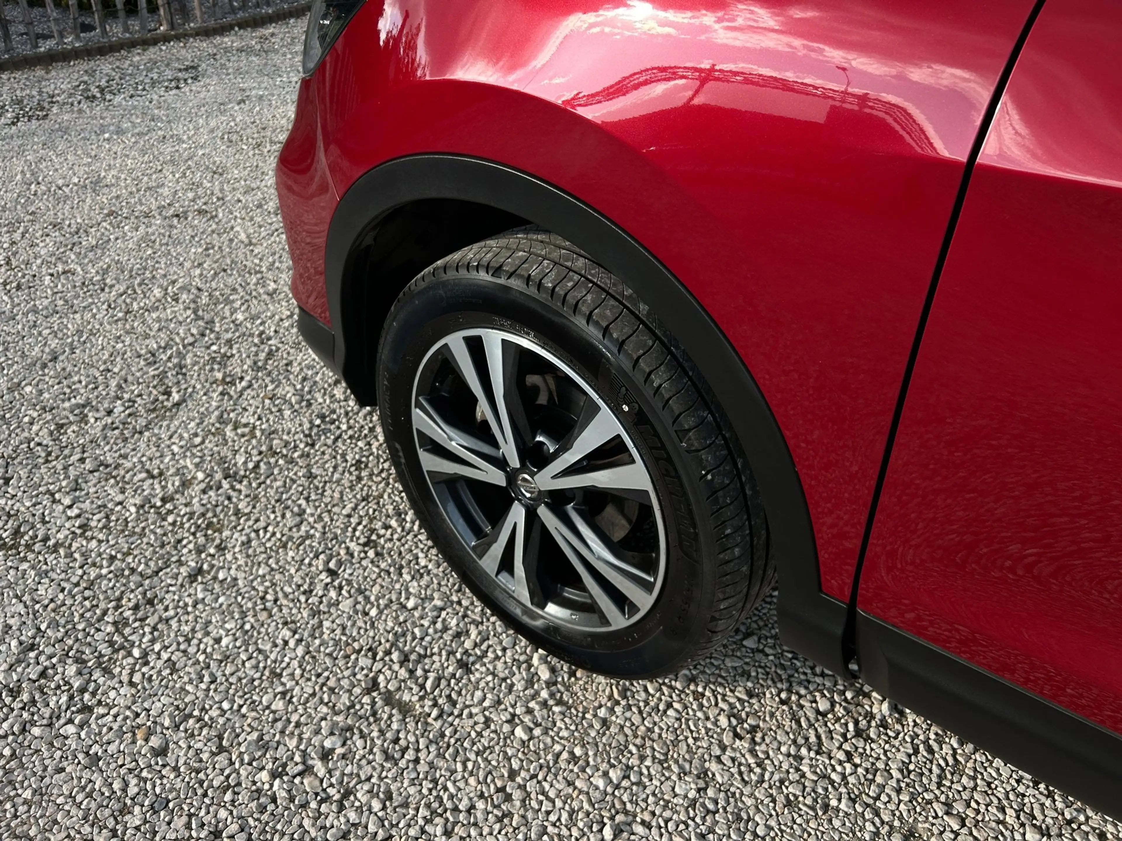 Nissan Qashqai 1.3 DIG-T N-Connecta Panoramadak, 360 camera, Navi — photo 18