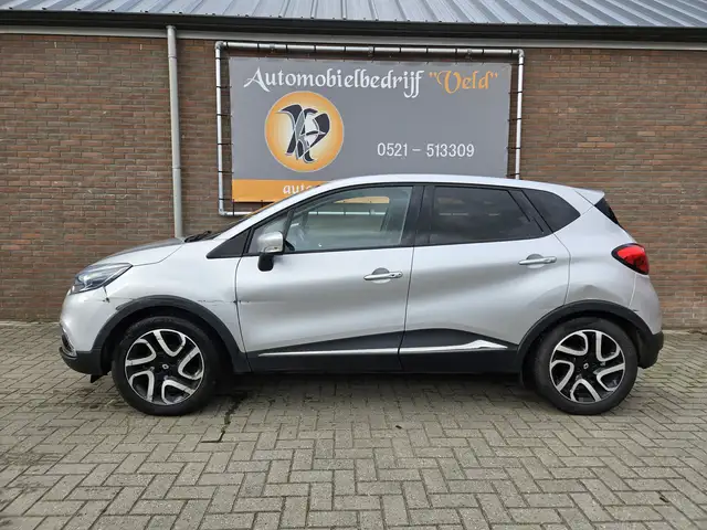 Renault Captur view 3