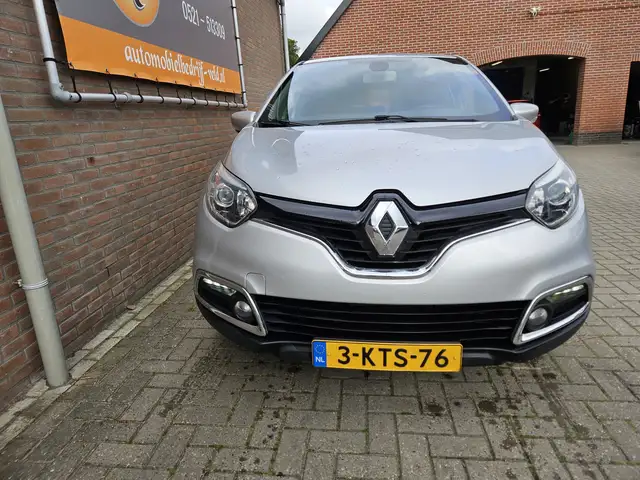 Renault Captur view 2