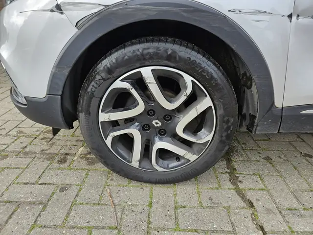 Renault Captur view 4