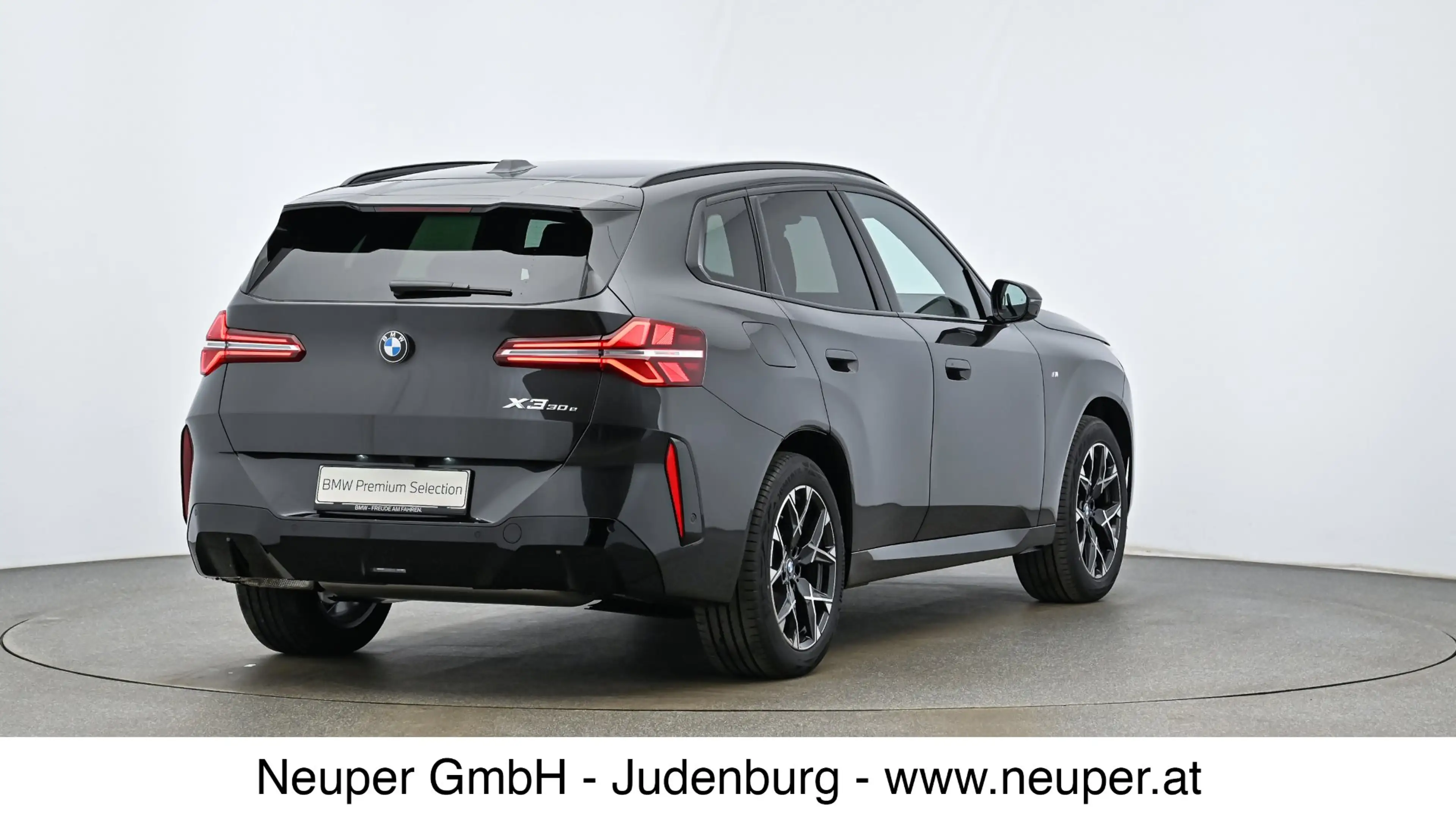 BMW X3 30e xDrive — photo 3