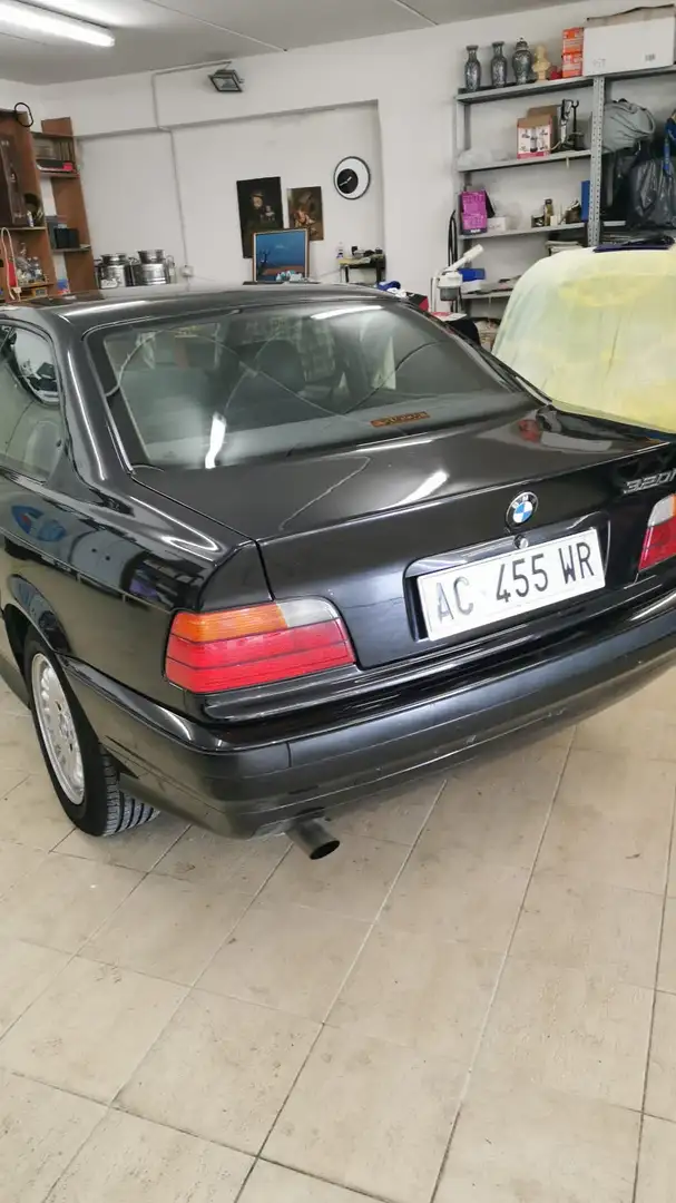 BMW 320 320i Coupe cat. Noir - 2