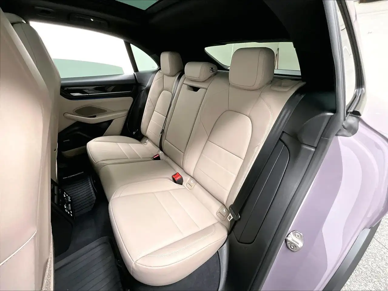 Porsche Macan снимка Porsche Macan