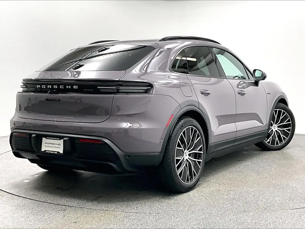 Porsche Macan снимка Porsche Macan