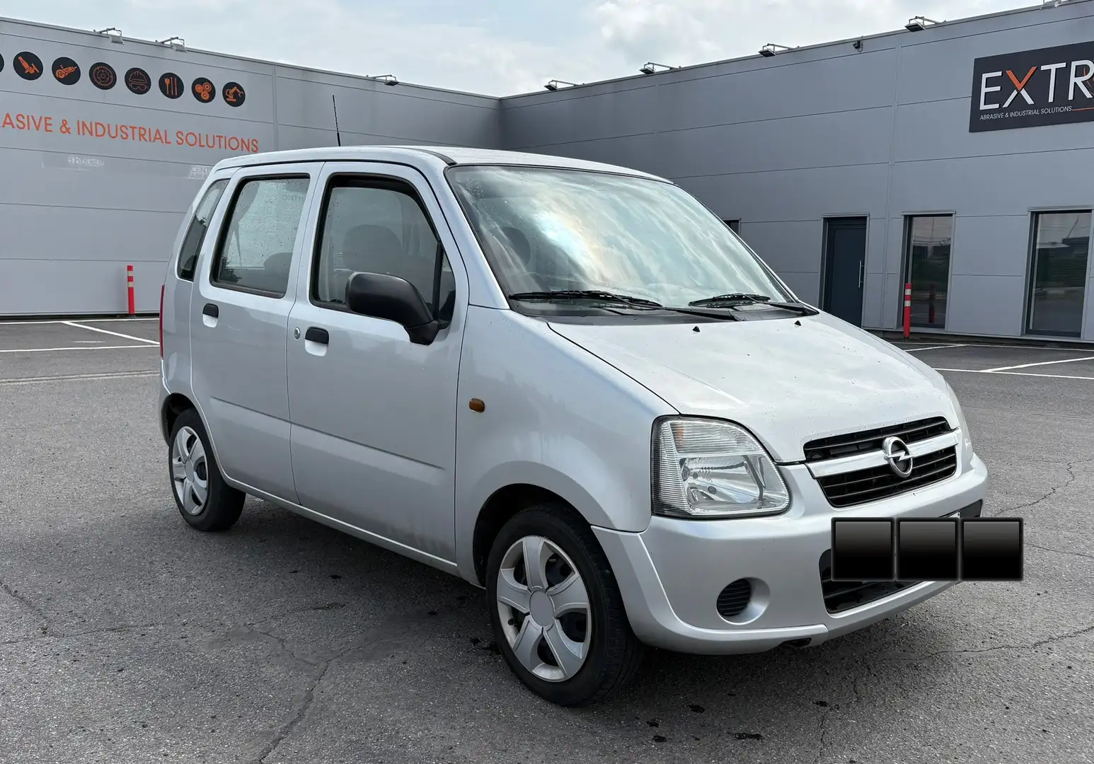 Opel Agila 1.0i XEP 12v Cosmo - 2