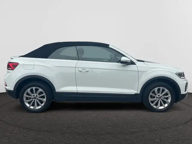 Volkswagen T-Roc view 8