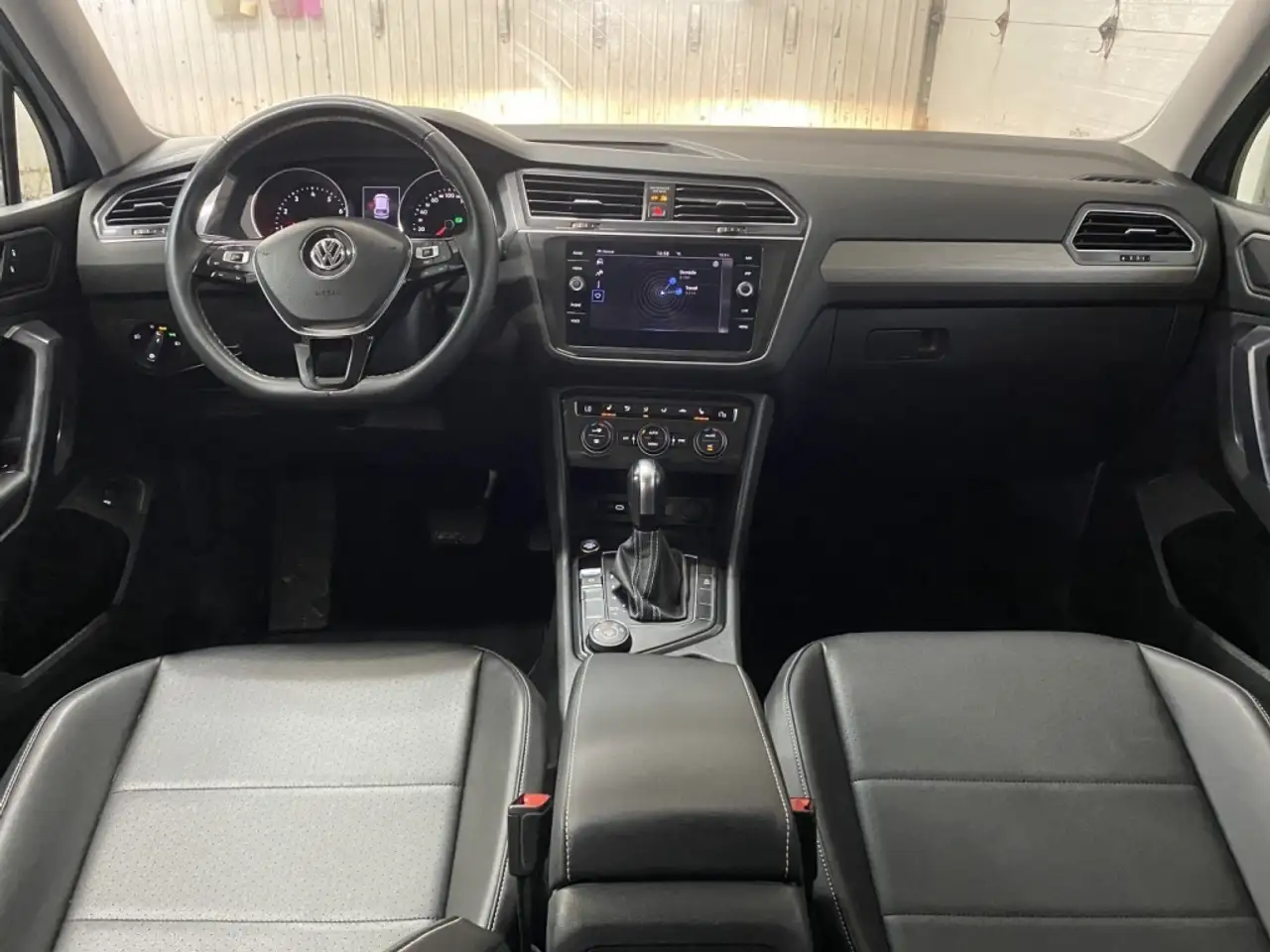 Volkswagen Tiguan снимка Volkswagen Tiguan