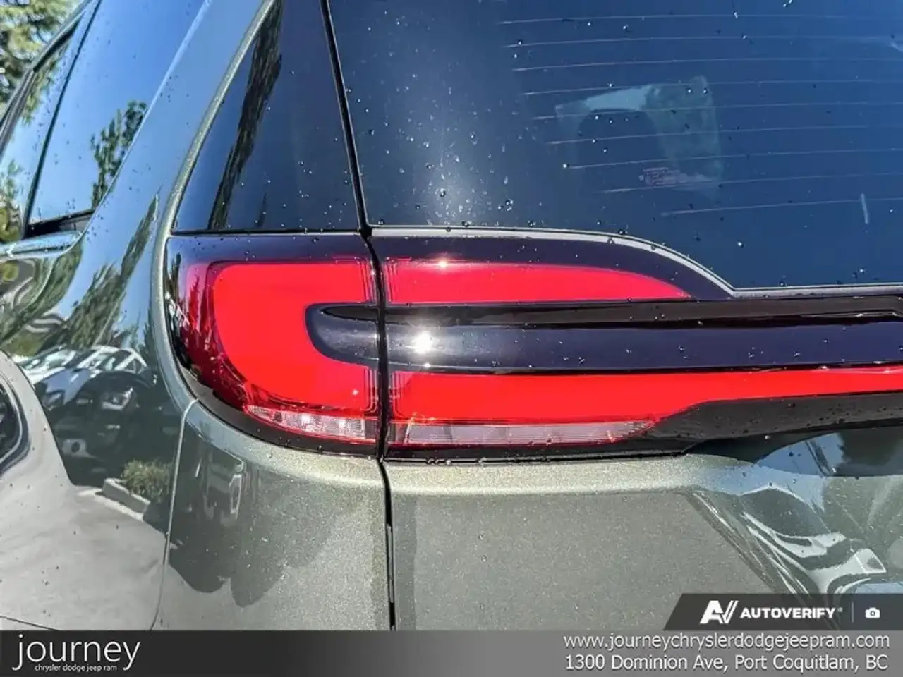 Chrysler Pacifica снимка Chrysler Pacifica