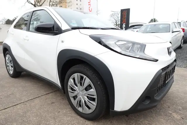 Toyota Aygo X Business Edition+BC+MFL+KAMERA+SITZHEIZUN