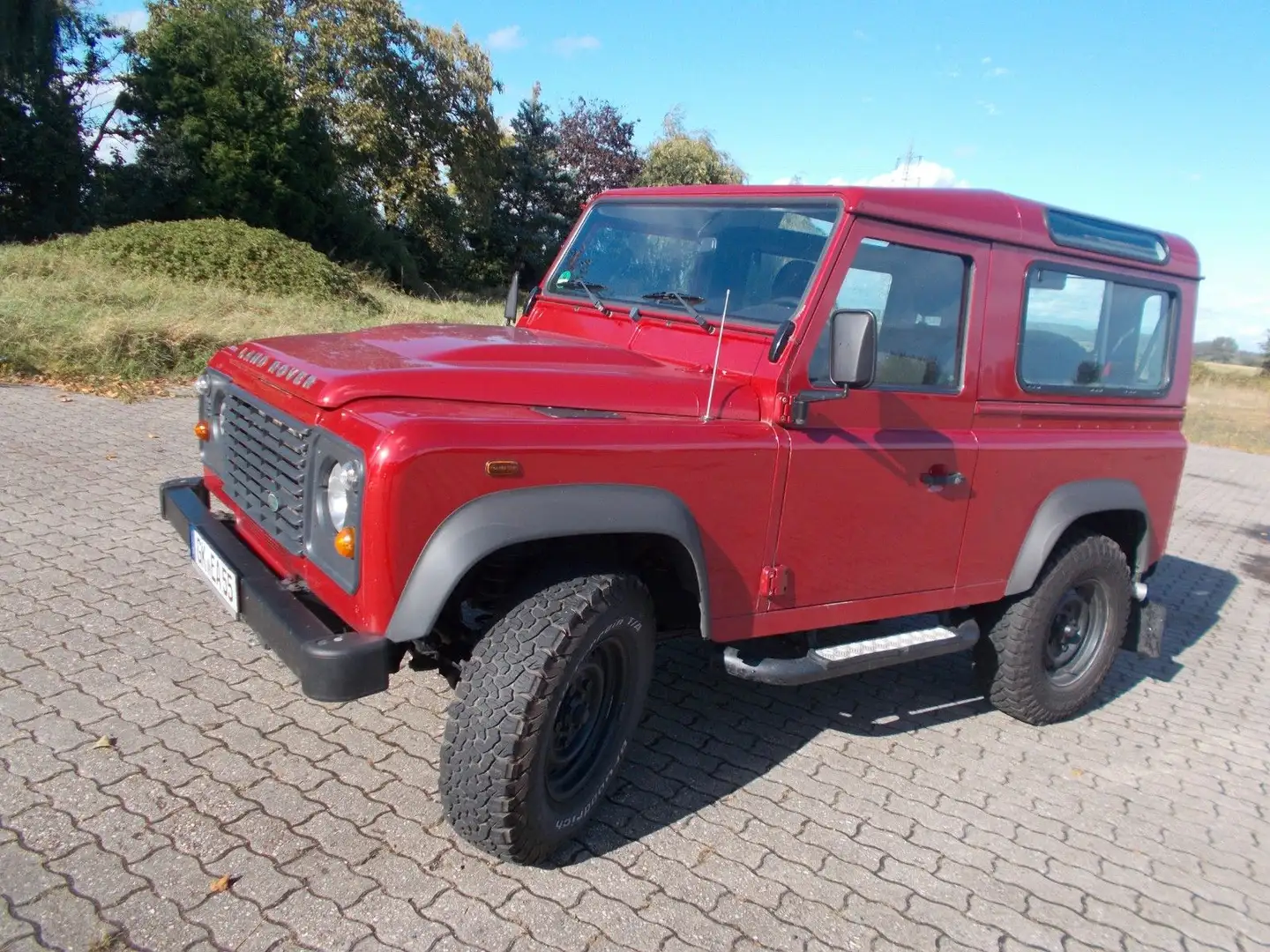 Land Rover Defender 90 E Station Wagon-Panorama-Dach-SH-AHK Rot - 1