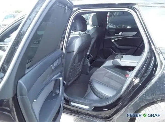 Audi A6 view 9