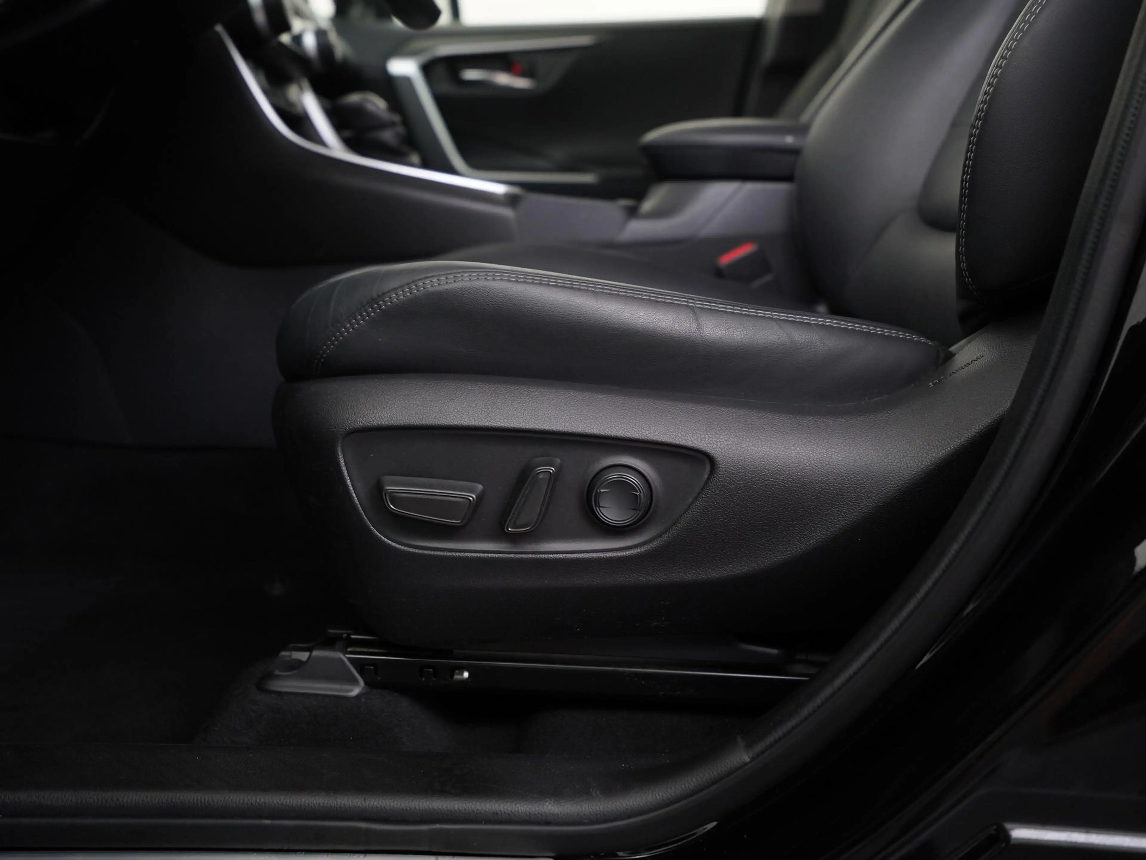 Toyota RAV 4 2.5 Hybrid Business Plus | Leder | Zondag Open! — photo 35