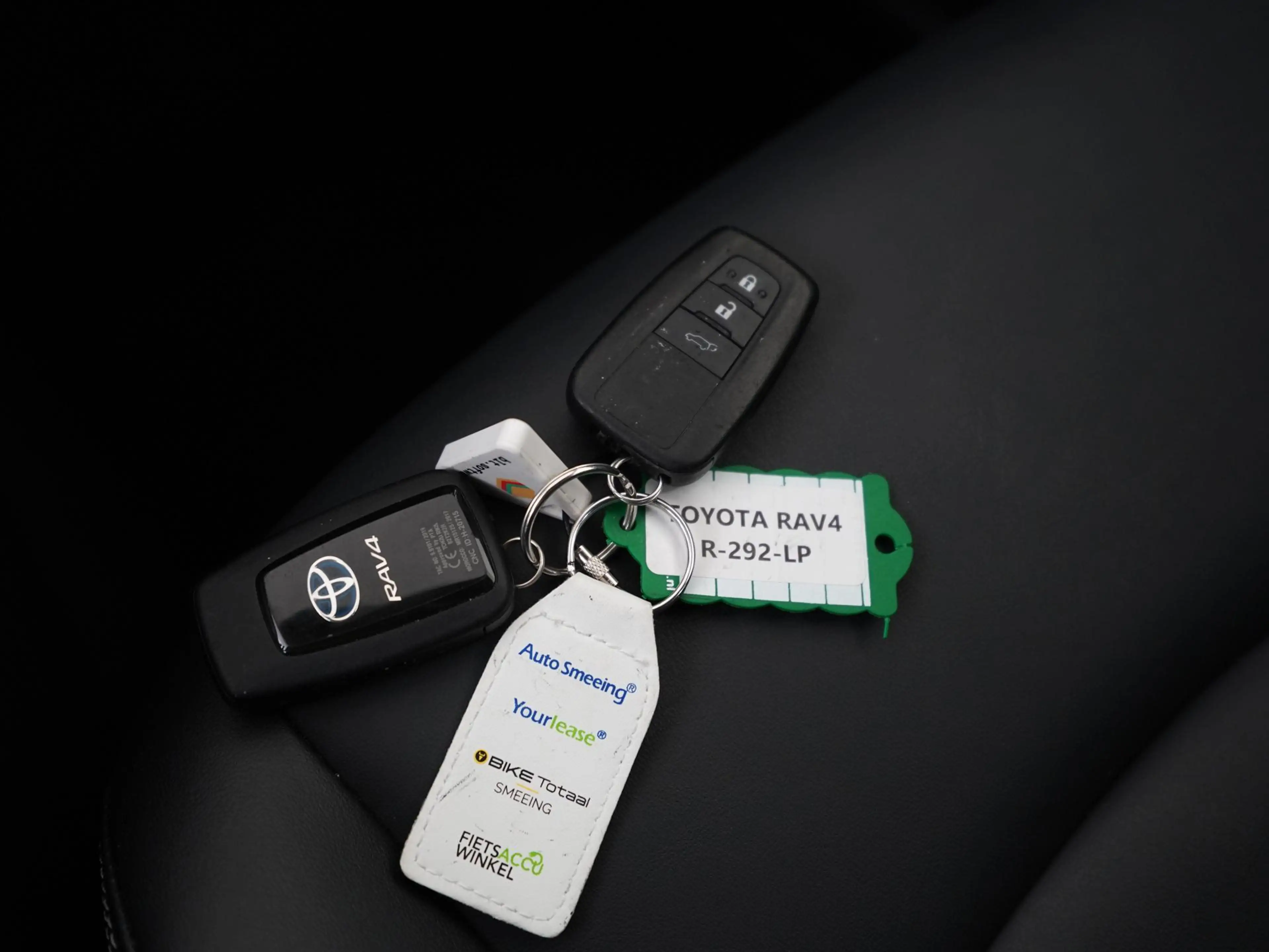 Toyota RAV 4 2.5 Hybrid Business Plus | Leder | Zondag Open! — photo 40