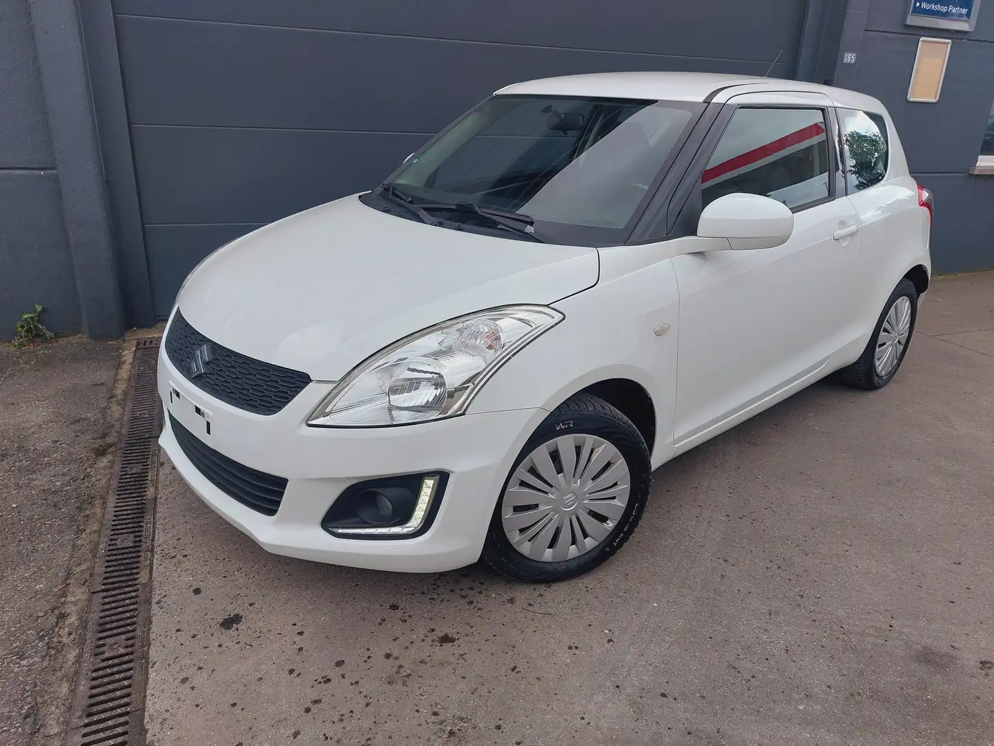 Suzuki Swift Swift 1.2i GL LED Blanc - 1