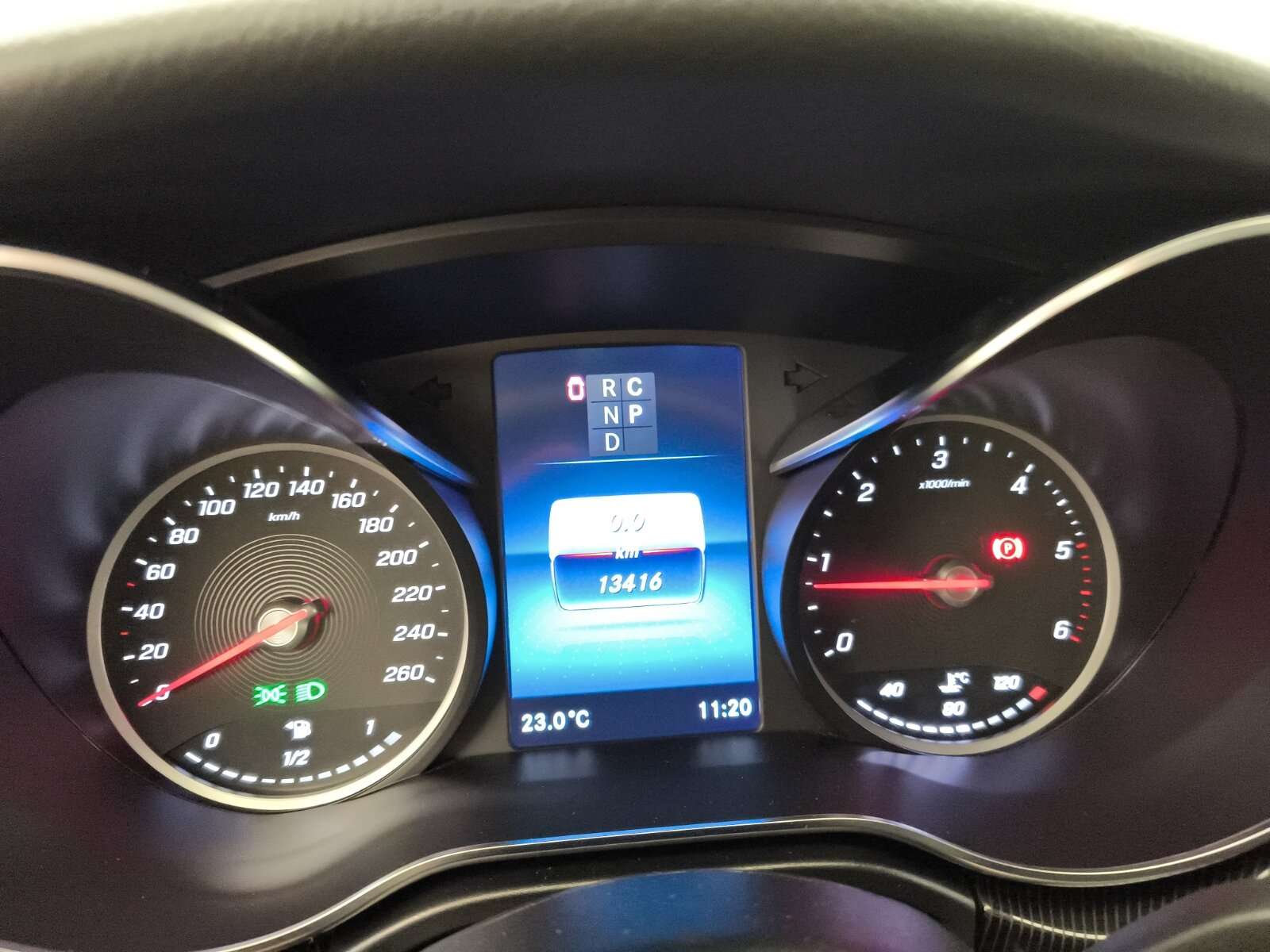 Mercedes-Benz V 250