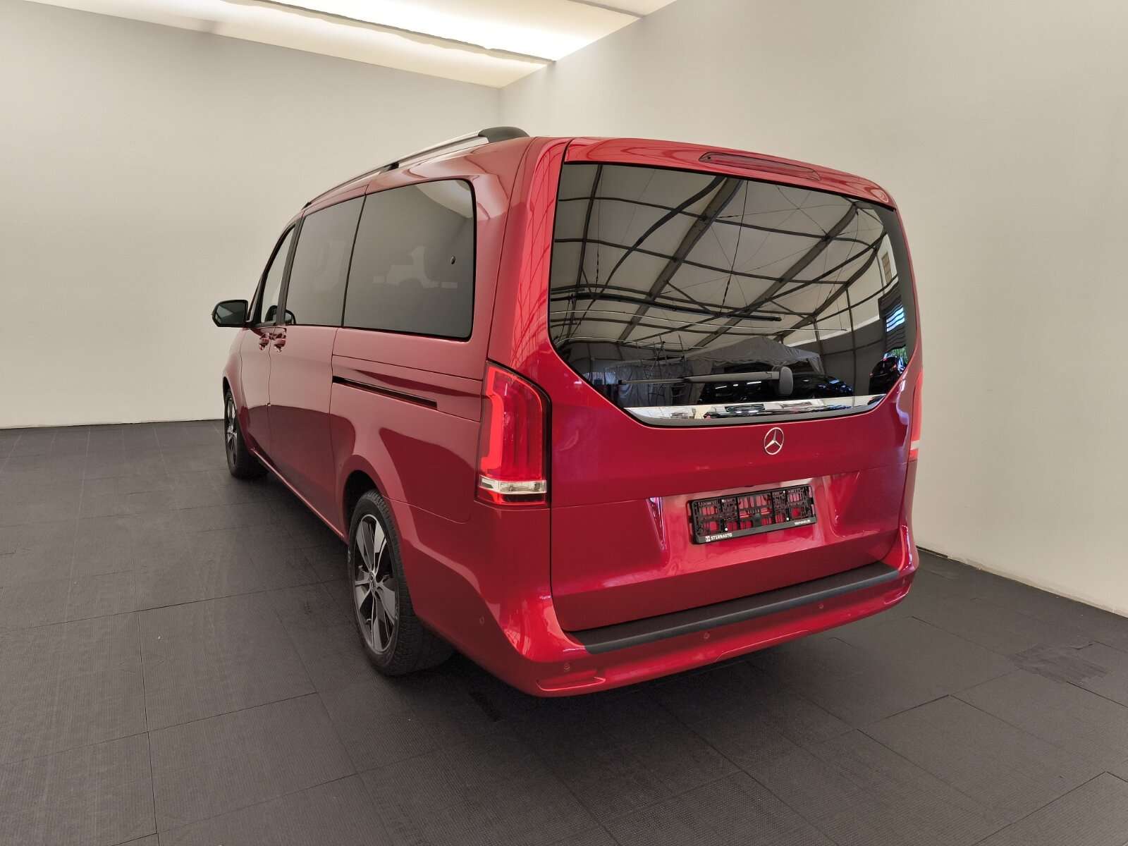 Mercedes-Benz V 250