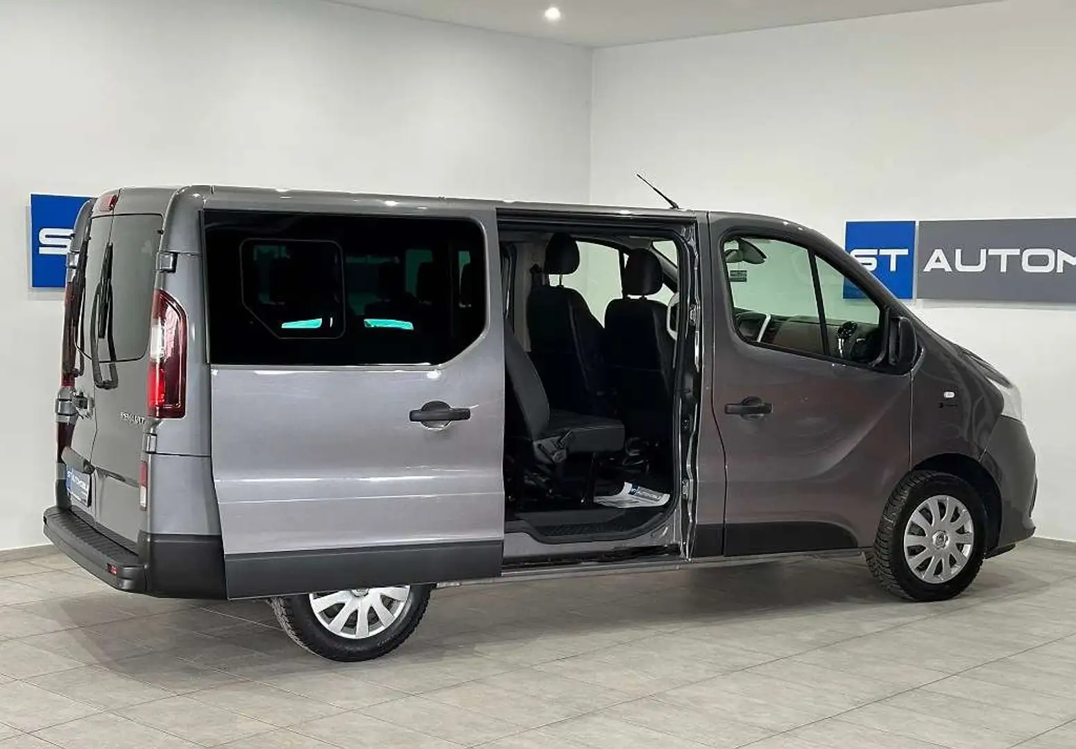 Renault Trafic 1.6 dCi Energy L1H1 // 8-SITZER // NAVI // PDC // Grau - 2