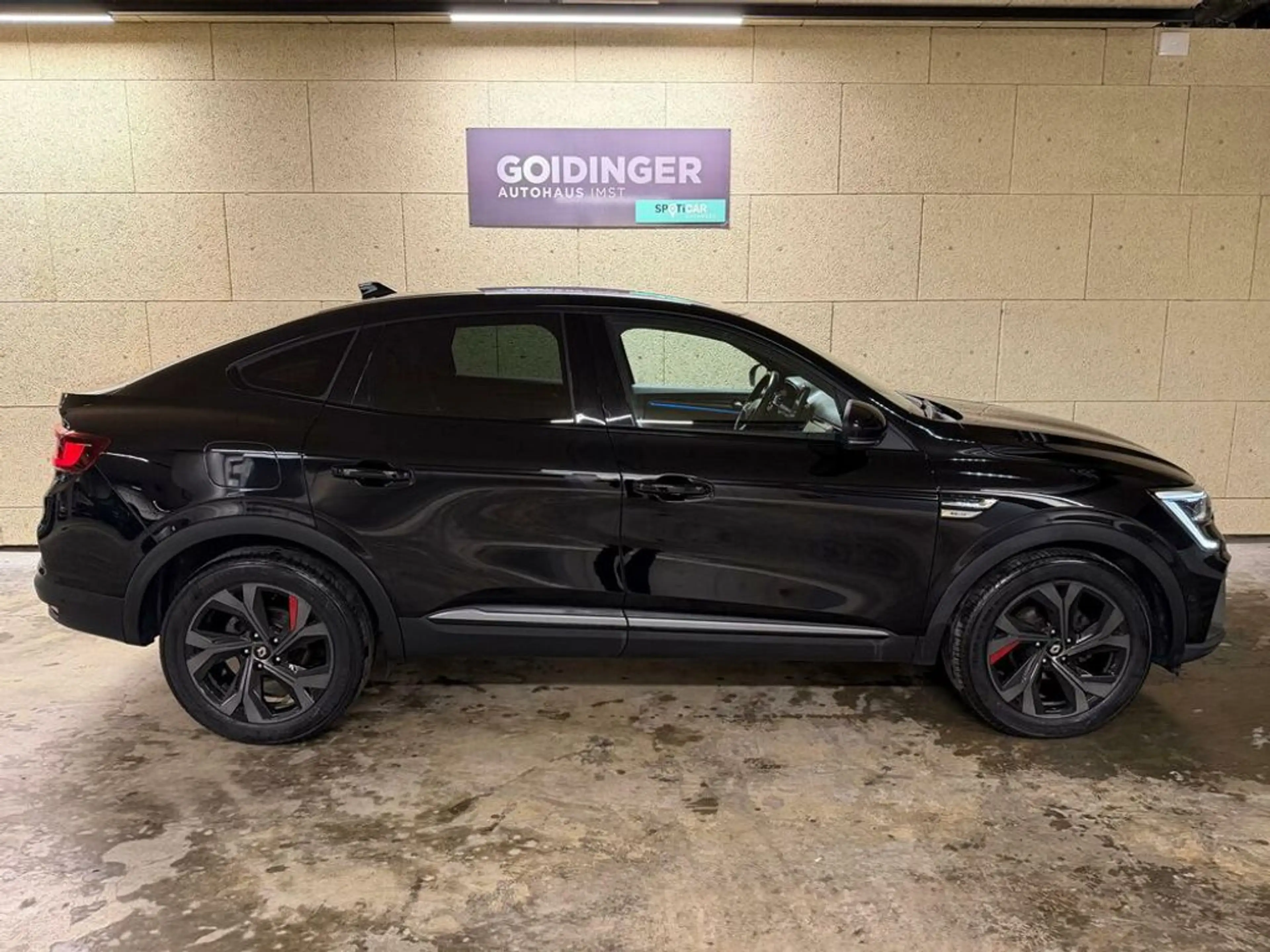 Renault Arkana TCe 140 RS Line — photo 6