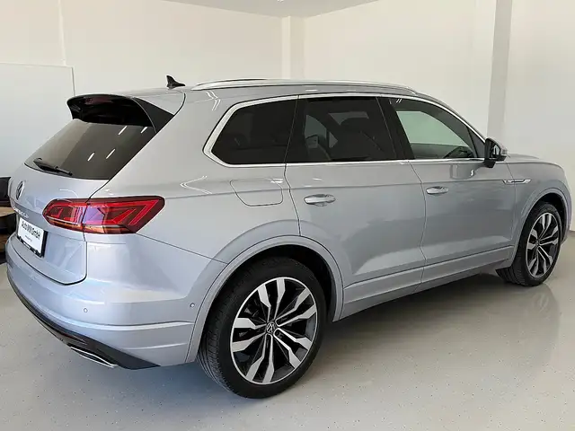 Volkswagen Touareg 4Motion V6 TDI SCR R-Line Aut. Panoramadach AHK Ansicht 11