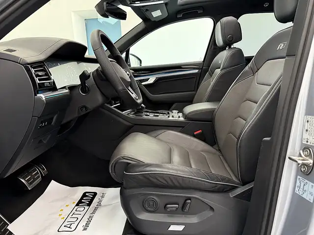 Volkswagen Touareg 4Motion V6 TDI SCR R-Line Aut. Panoramadach AHK Ansicht 19
