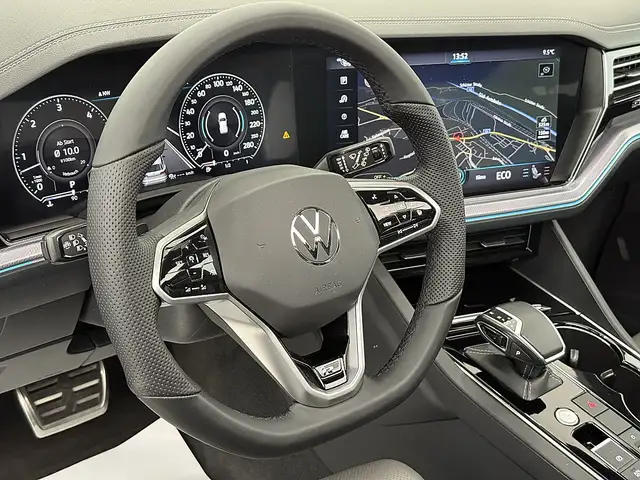 Volkswagen Touareg 4Motion V6 TDI SCR R-Line Aut. Panoramadach AHK Ansicht 16