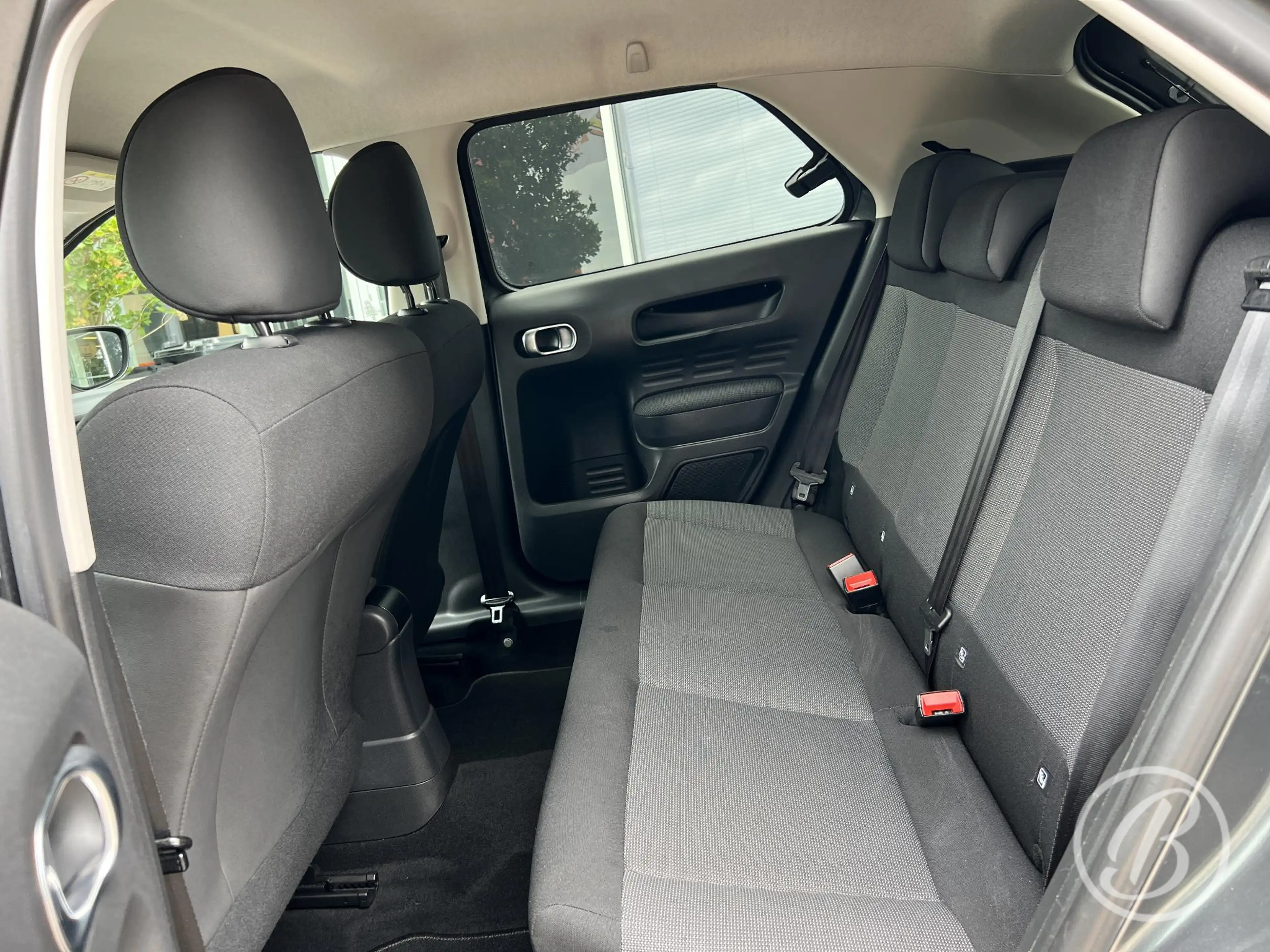 Citroen C4 Cactus 1.2 82 pk Business Shine Trekhaak — photo 9