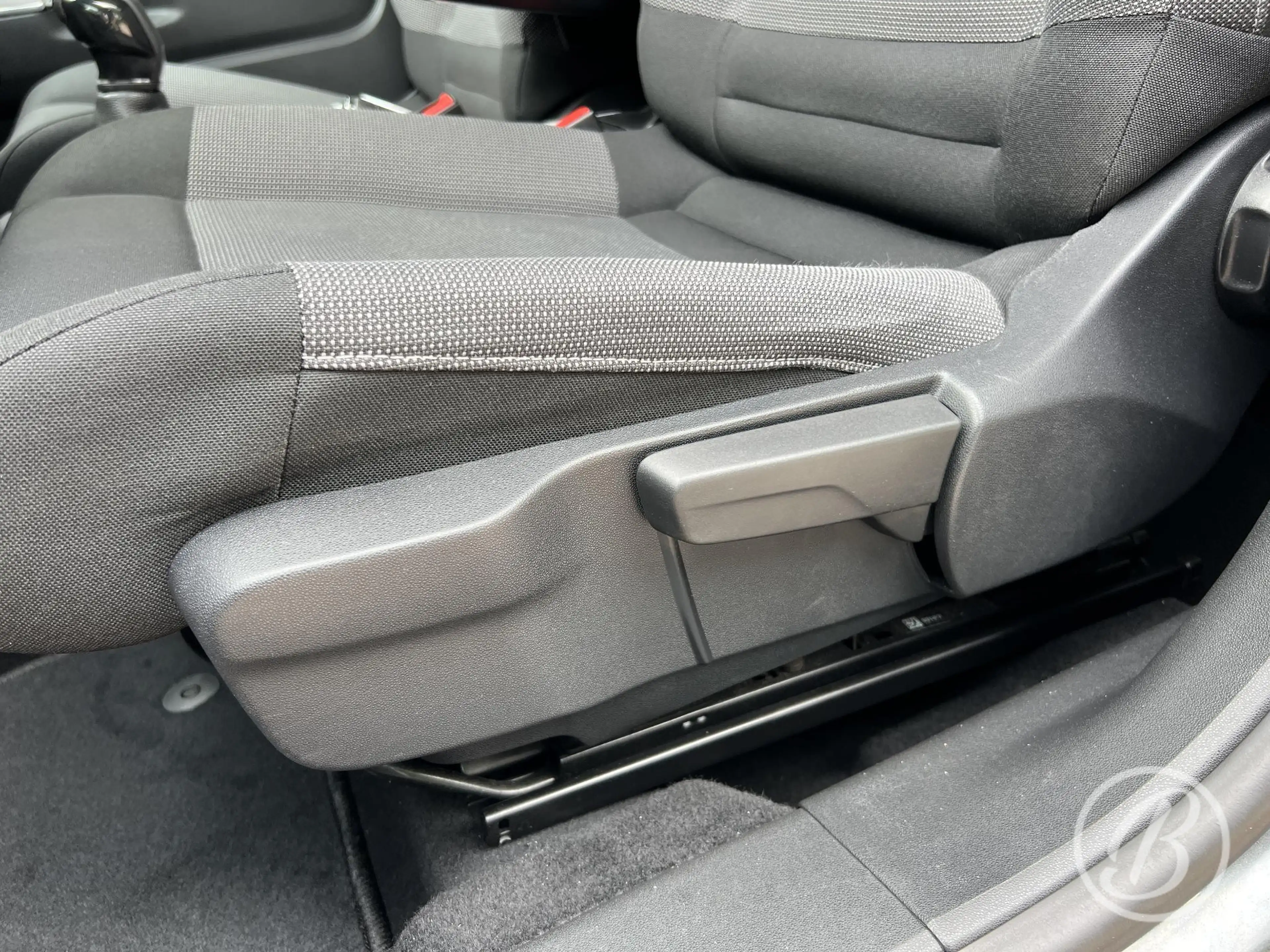 Citroen C4 Cactus 1.2 82 pk Business Shine Trekhaak — photo 12
