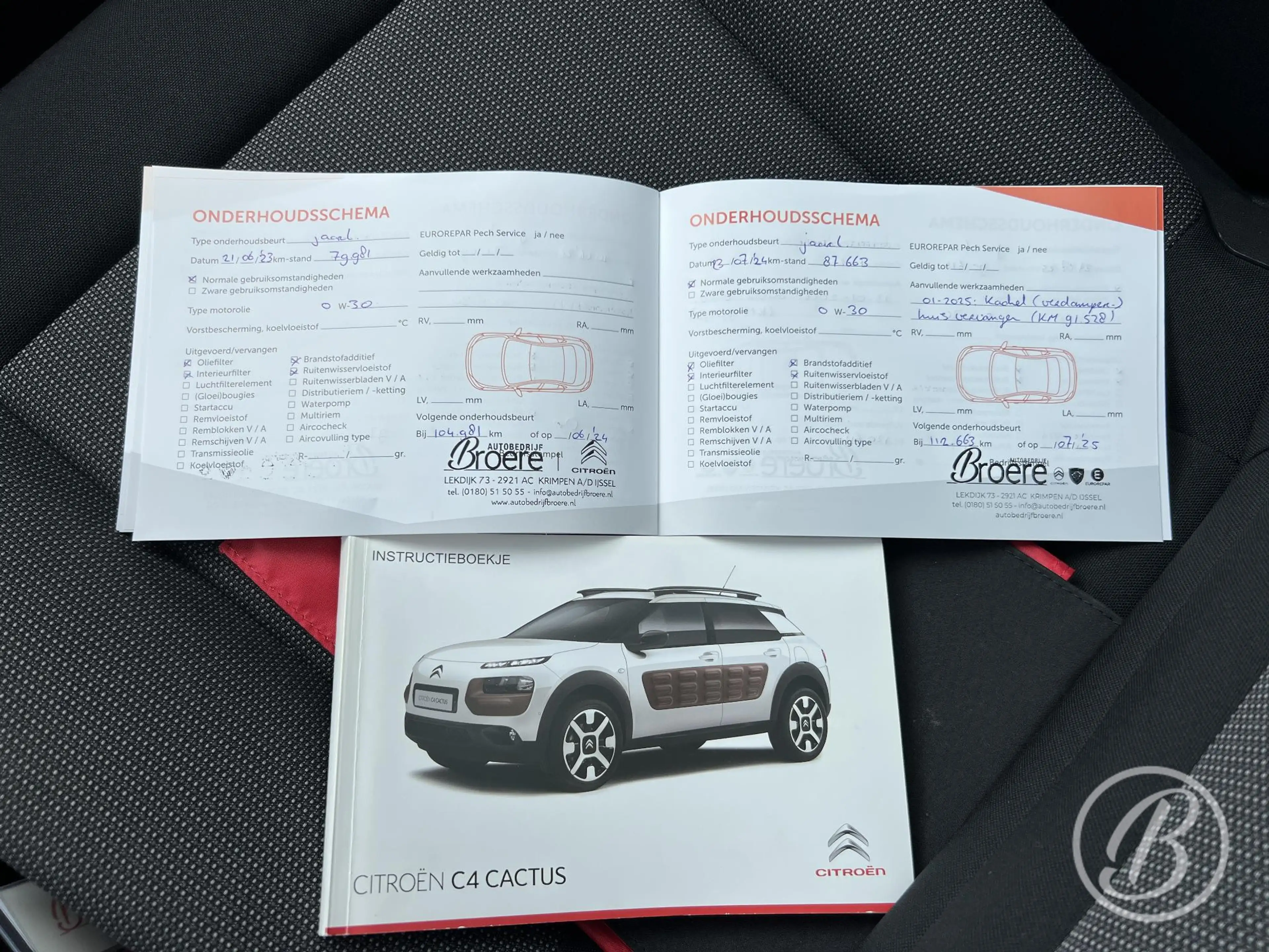 Citroen C4 Cactus 1.2 82 pk Business Shine Trekhaak — photo 40