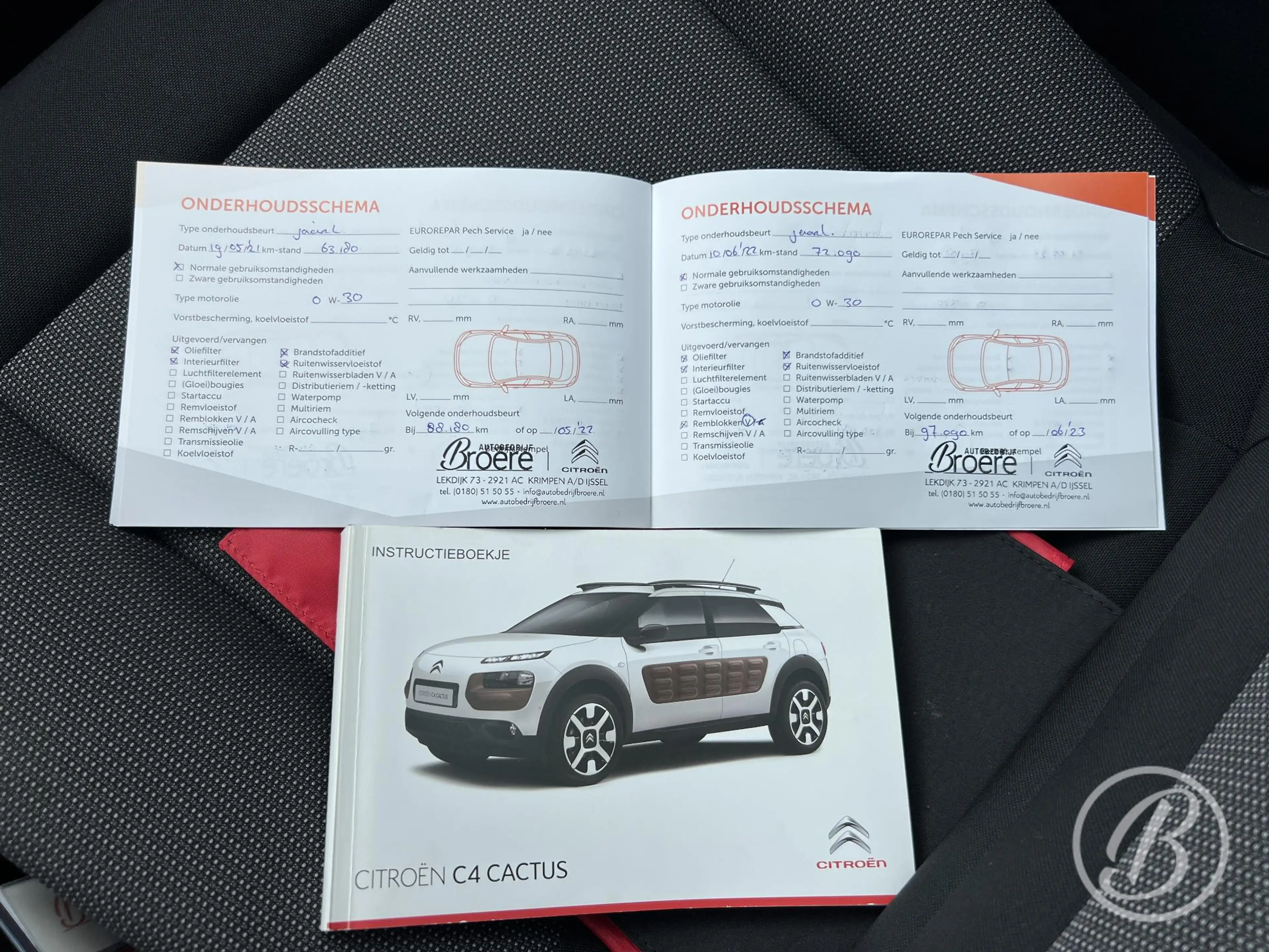 Citroen C4 Cactus 1.2 82 pk Business Shine Trekhaak — photo 39