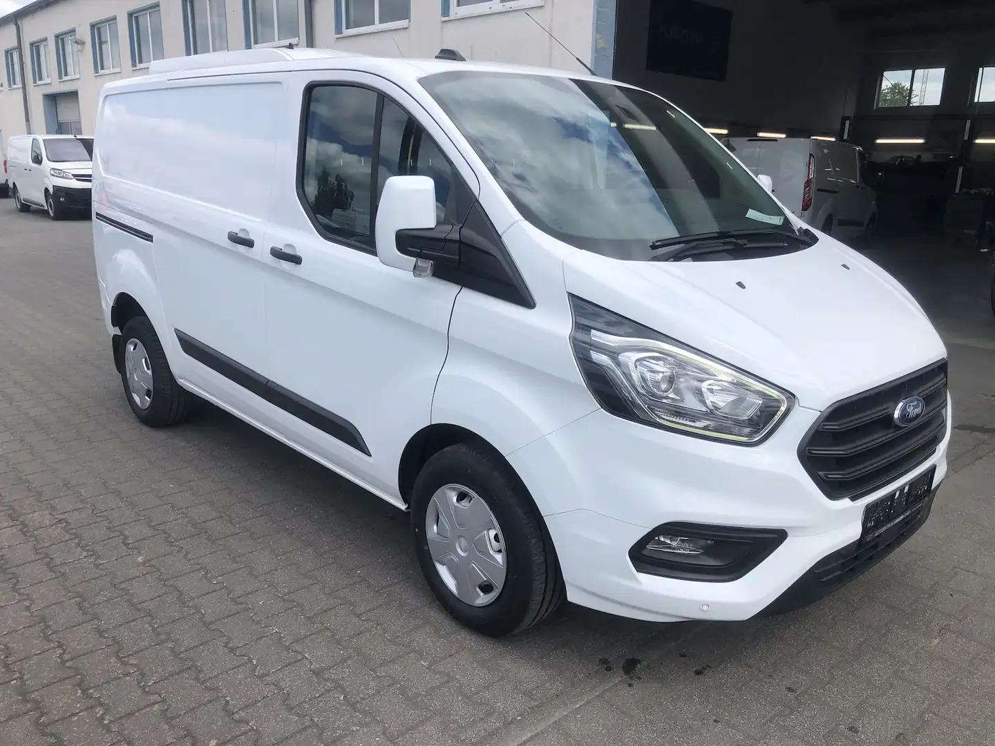 Ford Transit Custom Kasten L1H1 Trend 2.0 TDCi, EU6 Weiß - 2