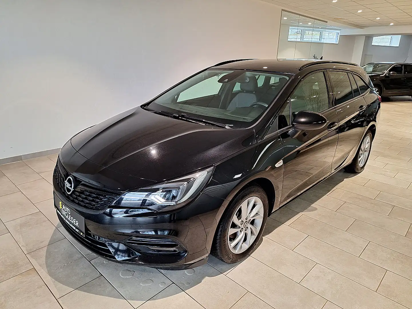 Opel Astra ST 1,5 CDTI Elegance Aut. Noir - 2