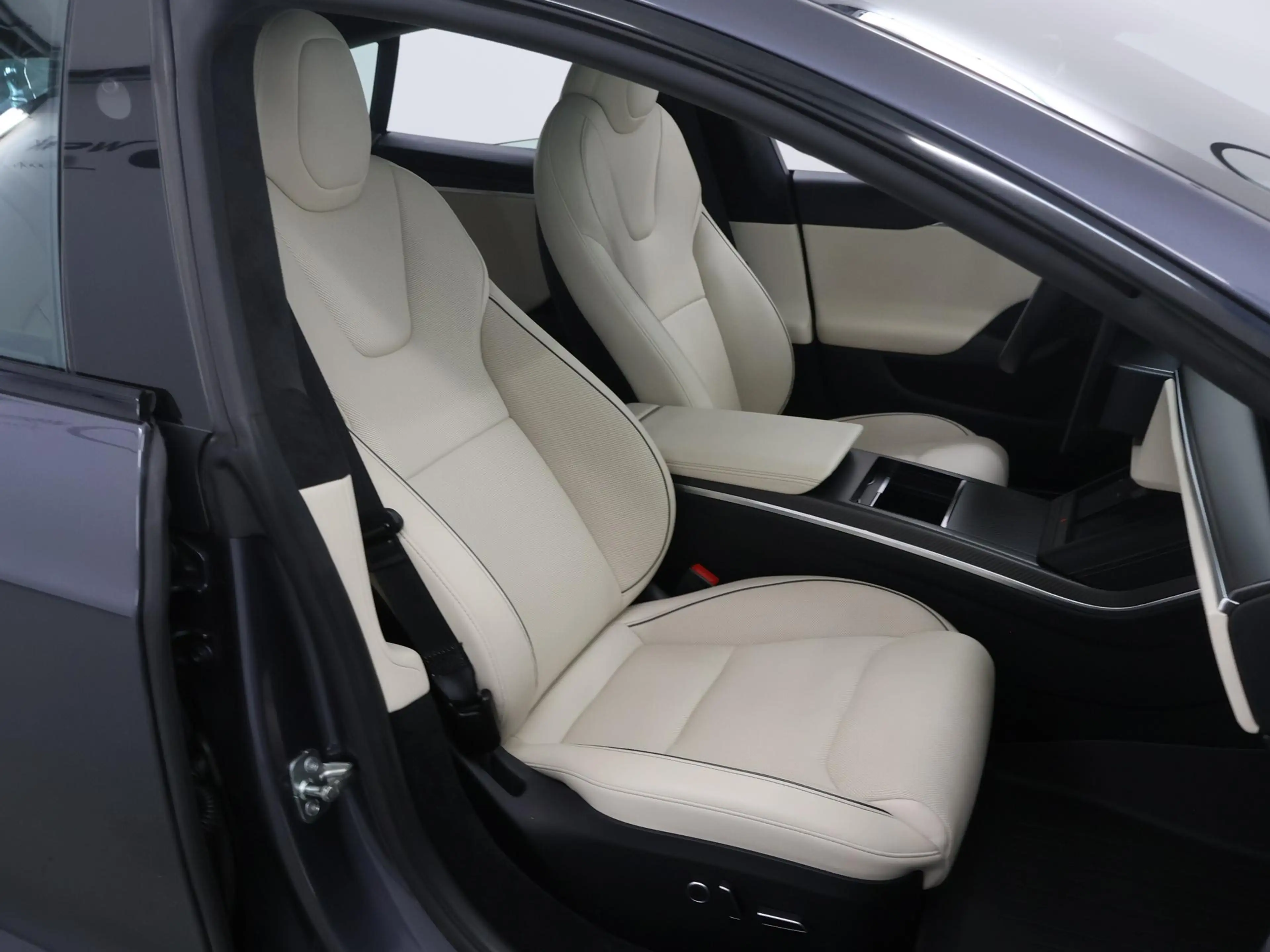 Tesla Model S Plaid AWD 90 kWh 1020pk | Nederlands geleverd | Lu — photo 11