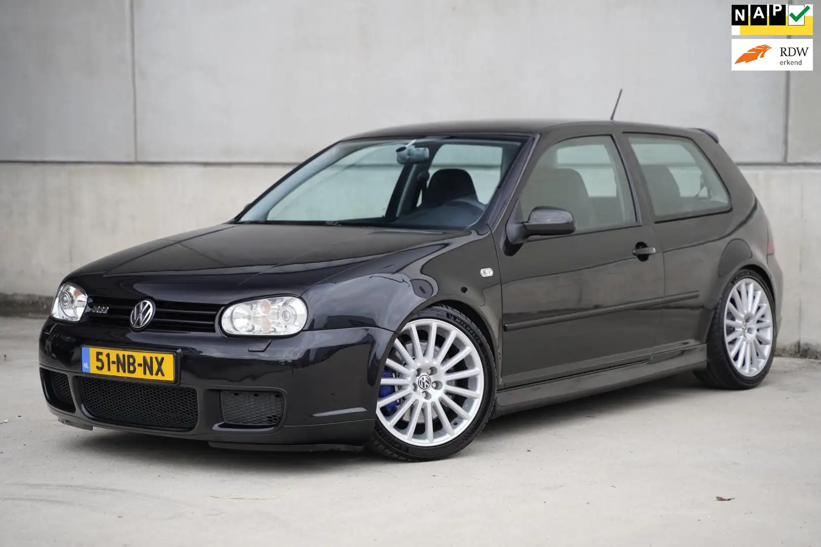 Volkswagen Golf 3.2 V6 R32 241pk, 6-bak, Origineel NL, NAP Noir - 1
