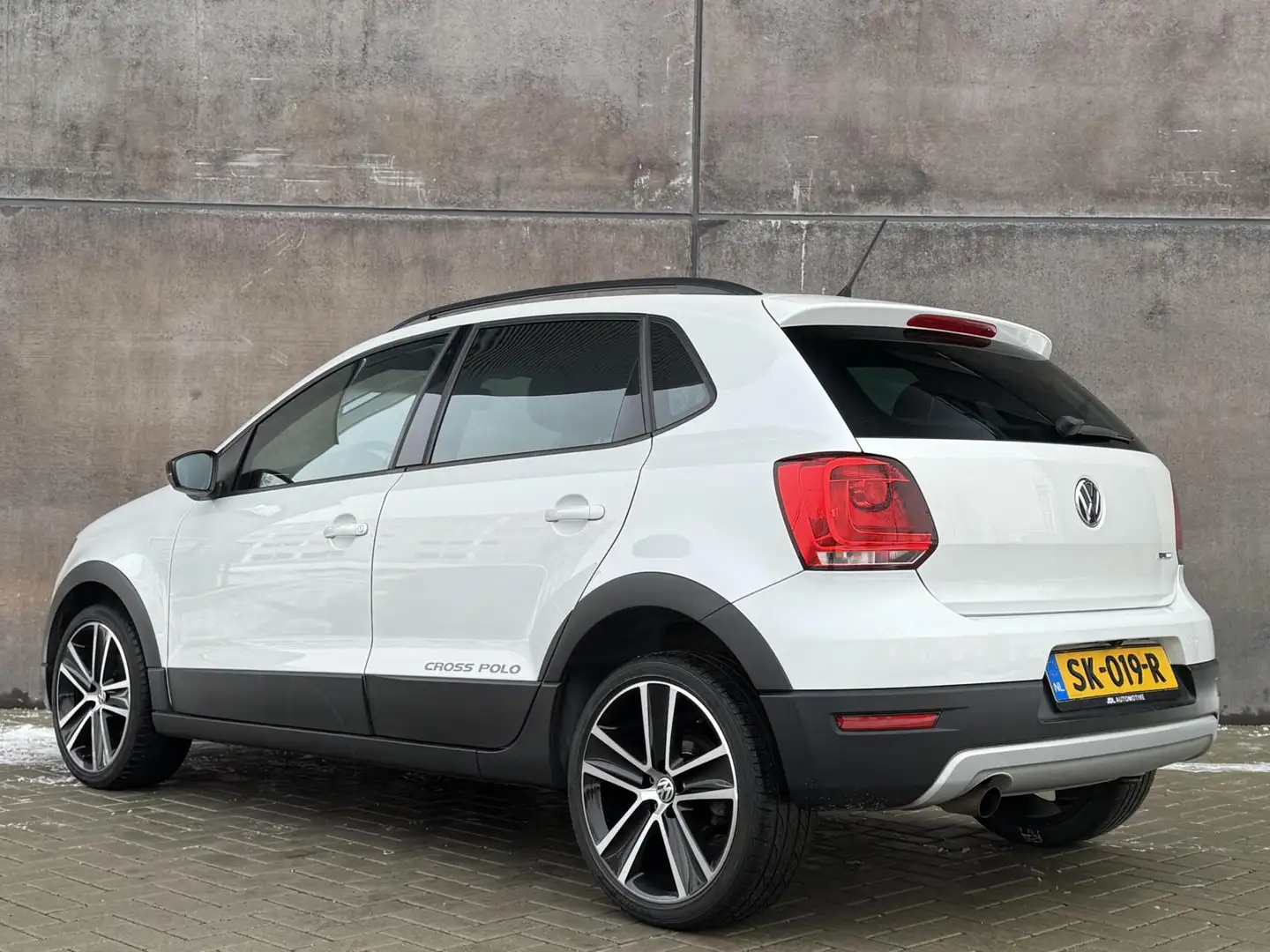 Volkswagen Polo Cross 1.2 TSI | Automaat | CarPlay | Stoelverwarming | Weiß - 2