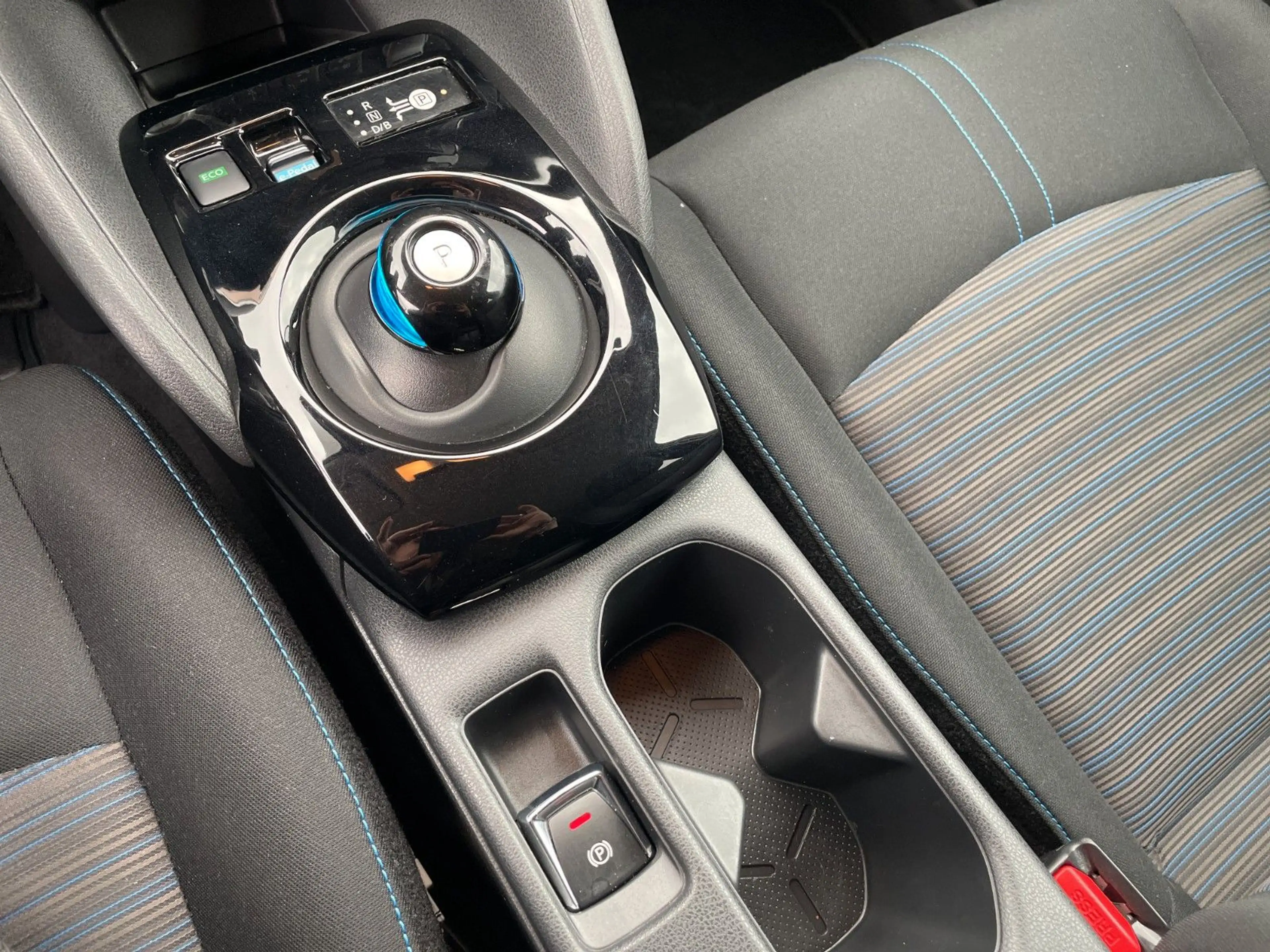 Nissan Leaf 59 kWh e+ N-CONNECTA ( * 360°-KAMERA * ) — photo 7