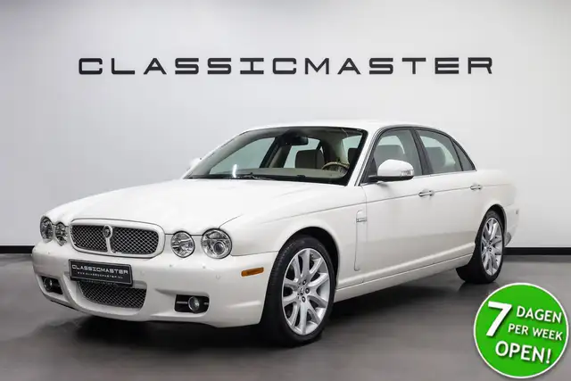 Jaguar XJ 4.2 V8 Sovereign LWB Btw auto, Fiscale waarde € 6.