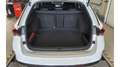 Skoda Octavia Combi 2.0 TDI DSG NAVI RFK SHZ MATRIX-LE Weiß - thumbnail 8