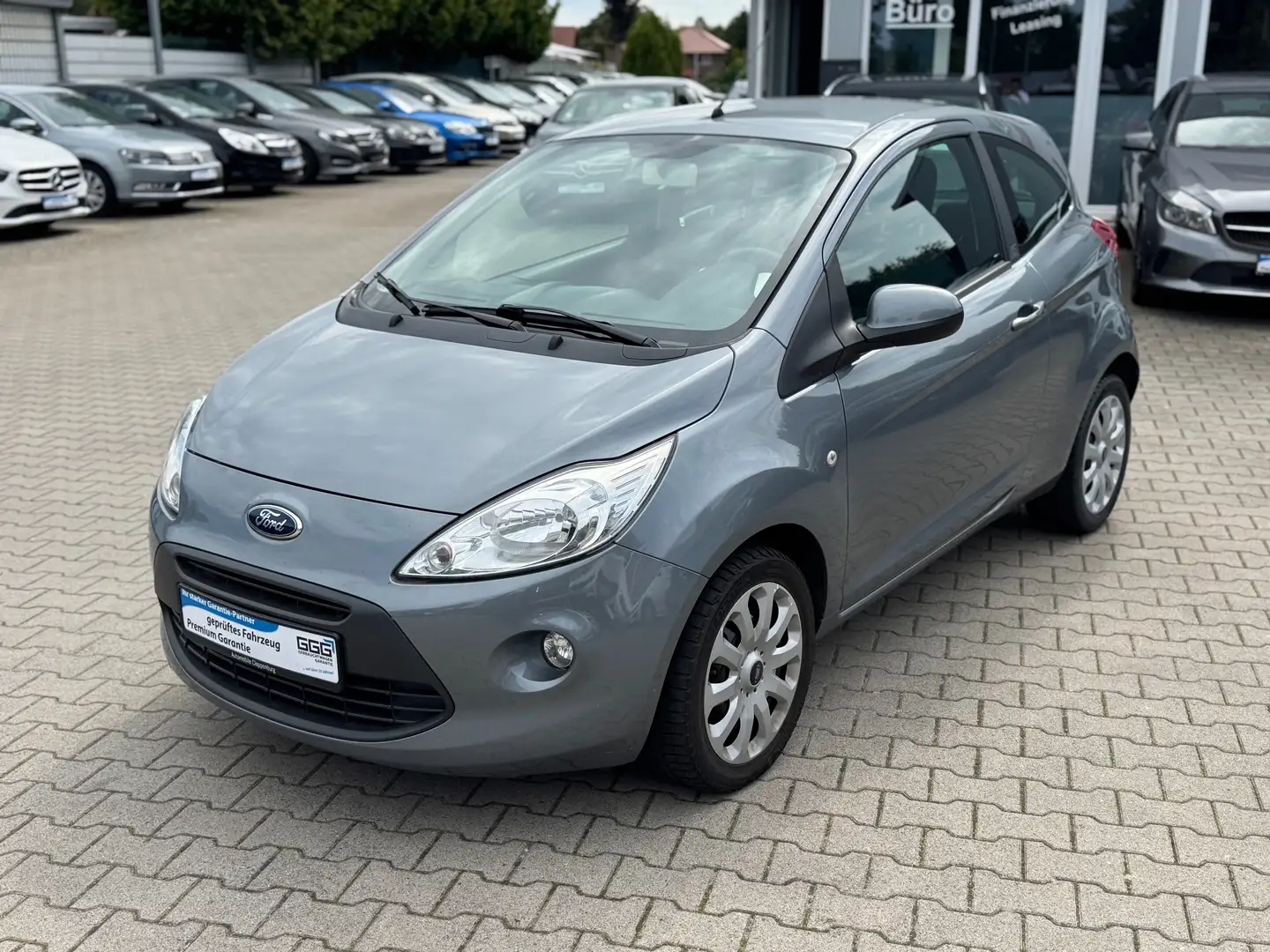 Ford Ka/Ka+ Titanium / Klima / El. Fensterheber / 31.000 KM Grau - 1
