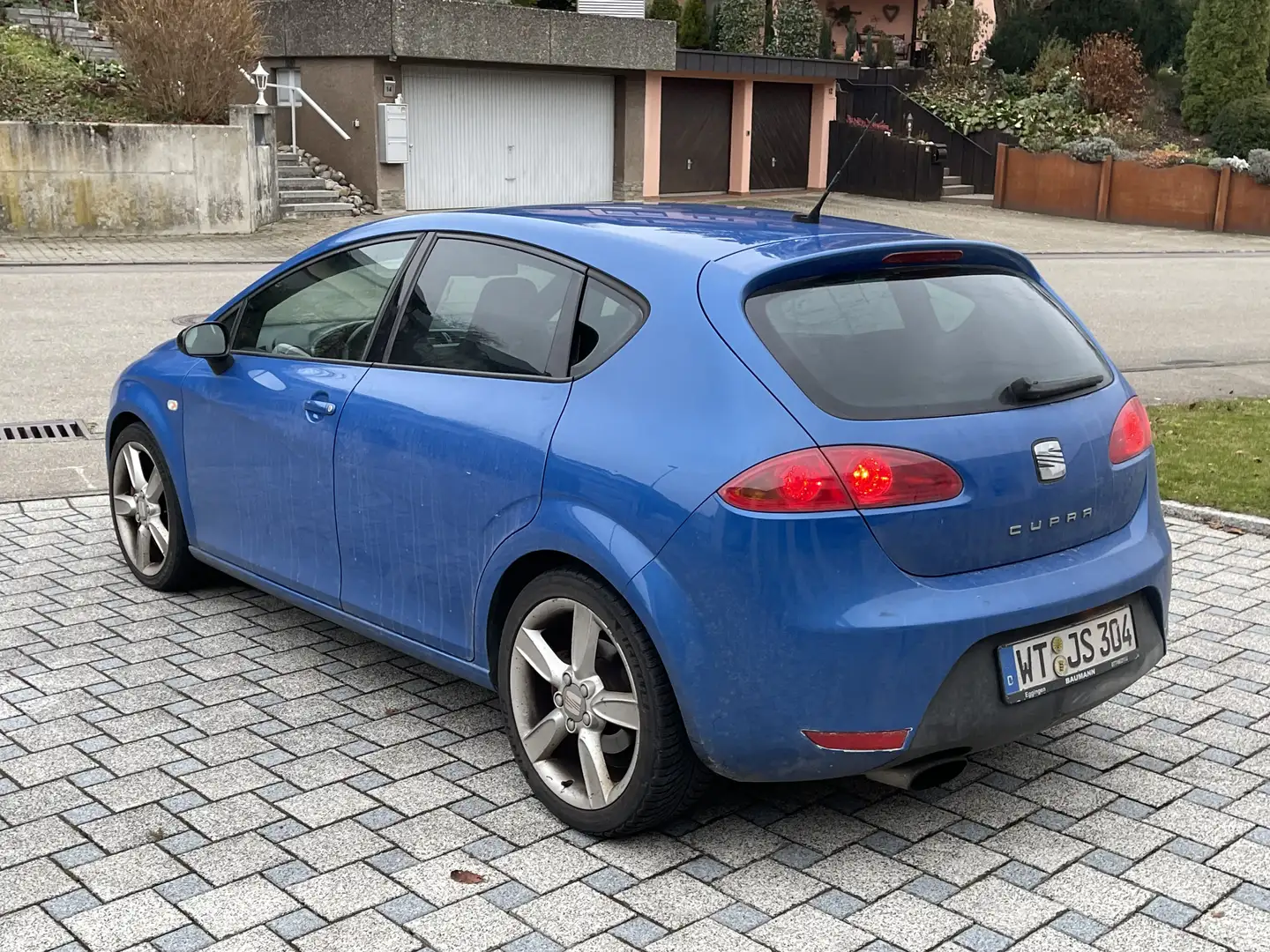 SEAT Leon Cupra - 1