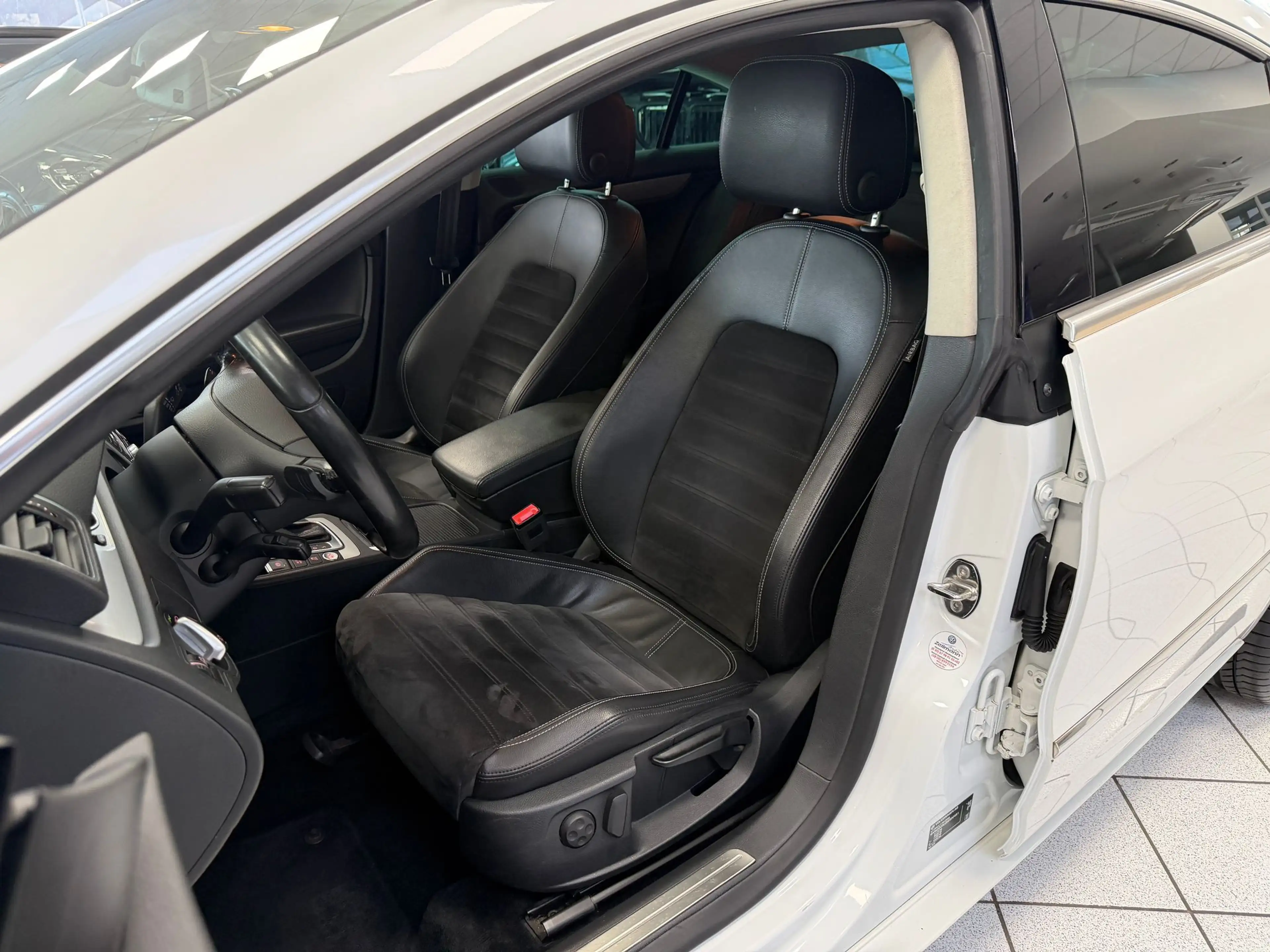 Volkswagen CC 2.0 TDI*Bi-Xenon*PANO*ACC*DCC*AHK*STHZG*KAM* — photo 13