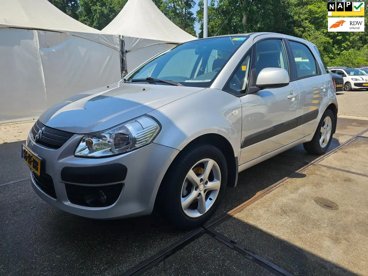Suzuki SX4 1.6 Exclusive AUTOMAAT/airco/CRUISE Grijs - 1