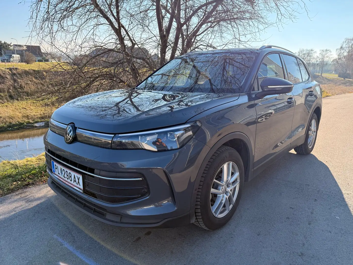 Volkswagen Tiguan Friends eTSI DSG Grau - 1