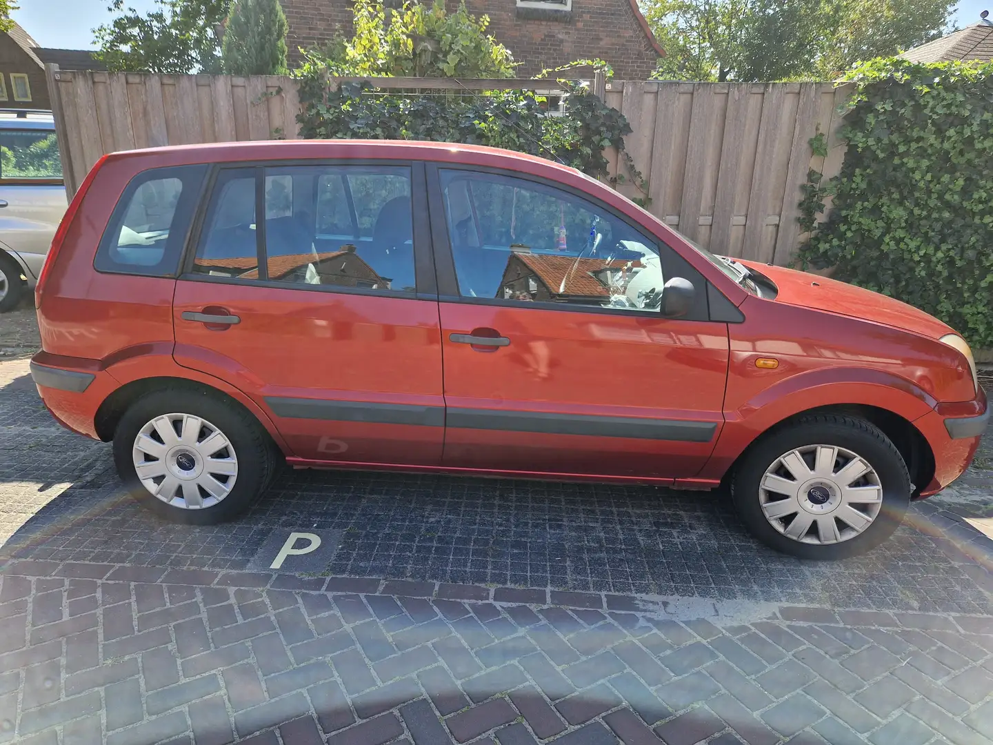 Ford Fusion Fusion 1.4-16V Cool Rood - 2