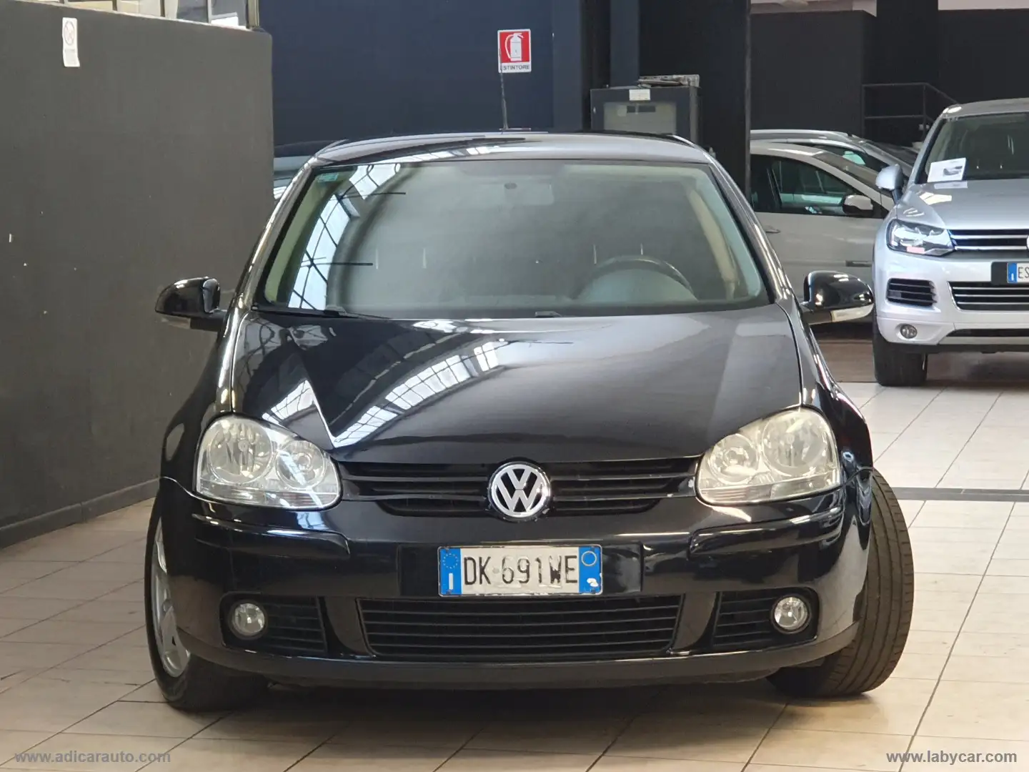 Volkswagen Golf 1.6 5p. Comfortline Zwart - 2