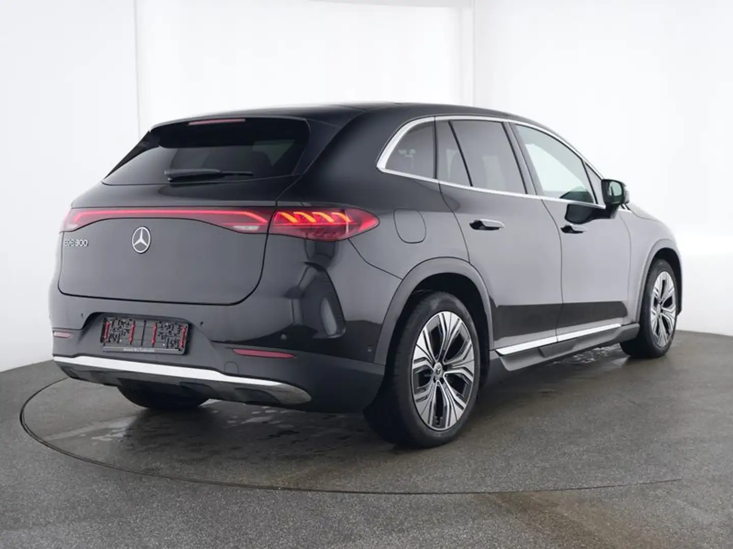 Mercedes-Benz EQE SUV 300 Premium PANORAMA Distronic+ Burmester 360°cam Noir - 2