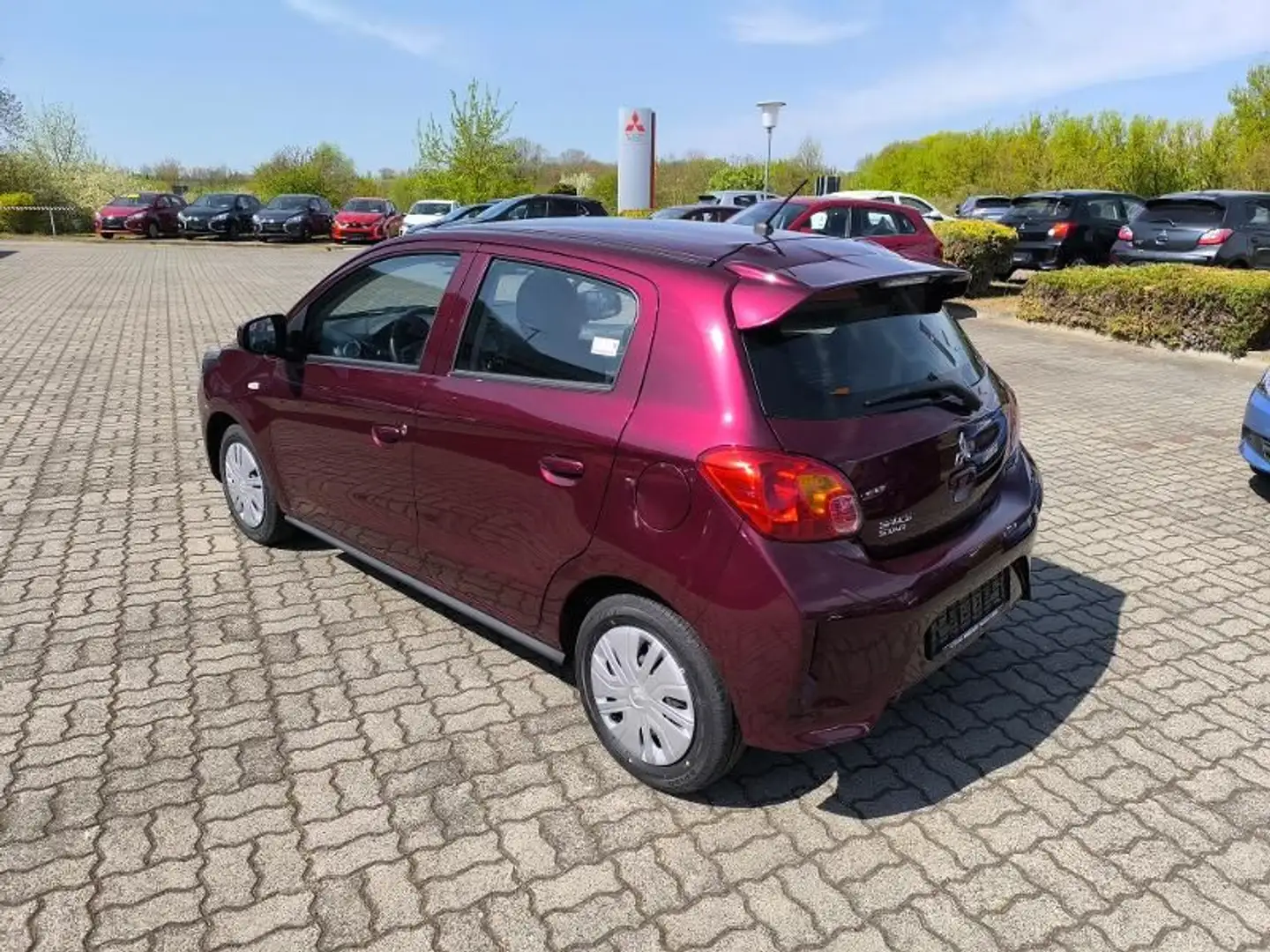 Mitsubishi Space Star Select 1.2 MIVEC 5-Gang Rosso - 2