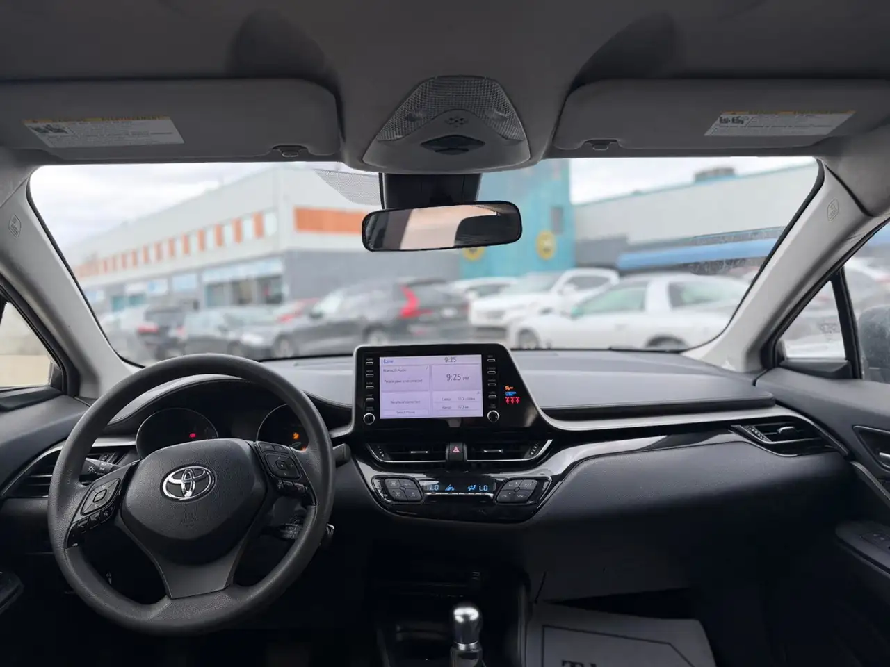 Toyota C-HR photo Toyota C-HR