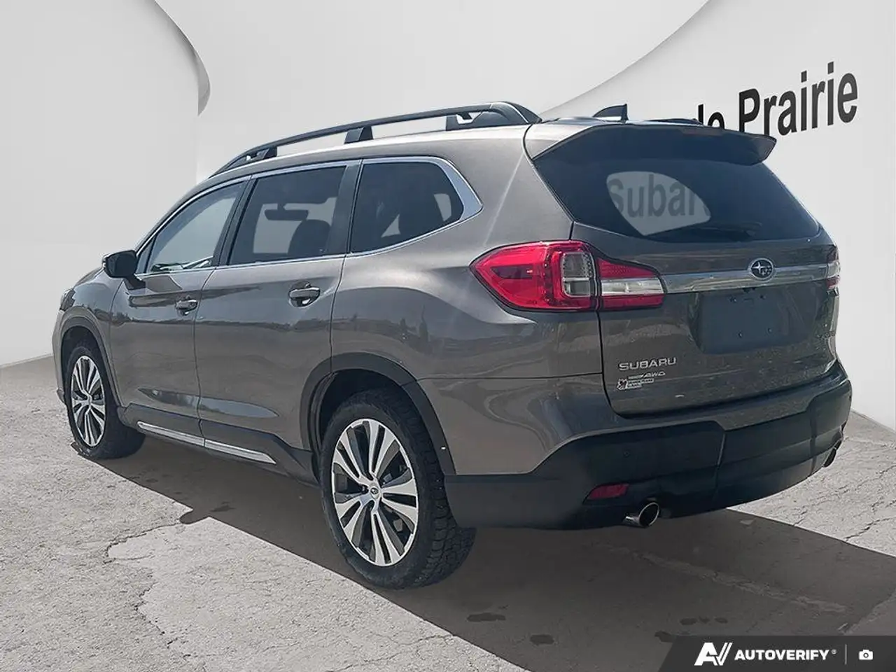 Subaru Ascent photo Subaru Ascent