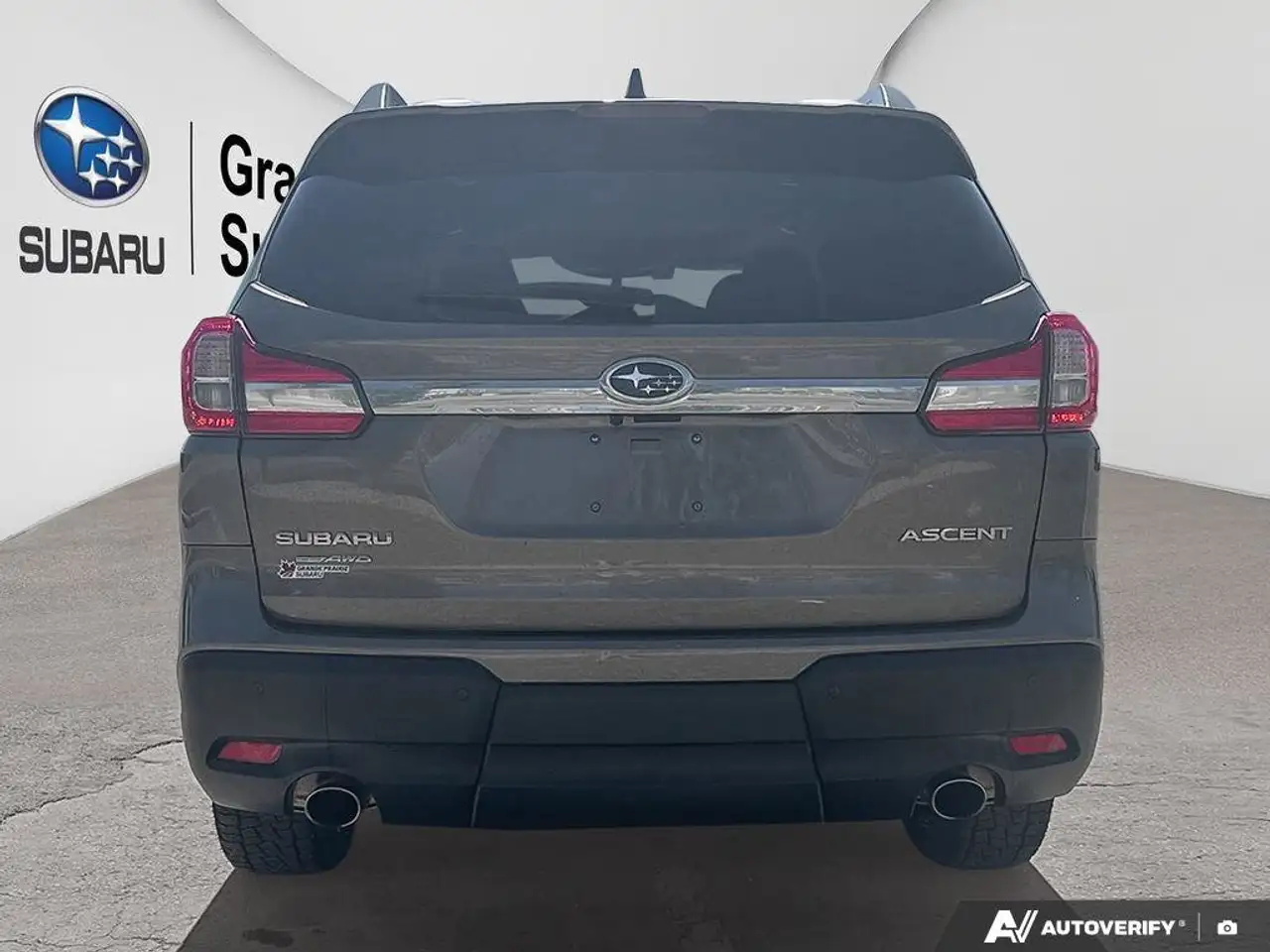 Subaru Ascent photo Subaru Ascent